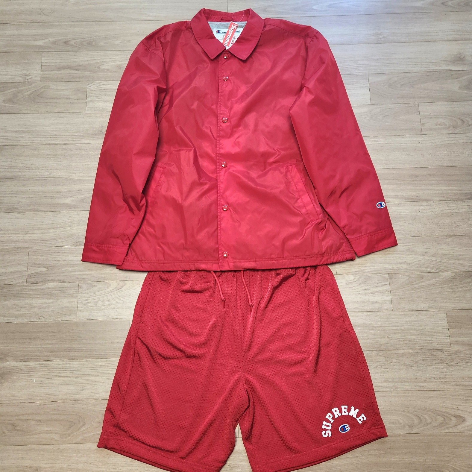 Supreme x Champion Mesh Short Red - 24SS, Supreme x Champion Coaches Jacket Red - 24SS 착용 스타일 - 4