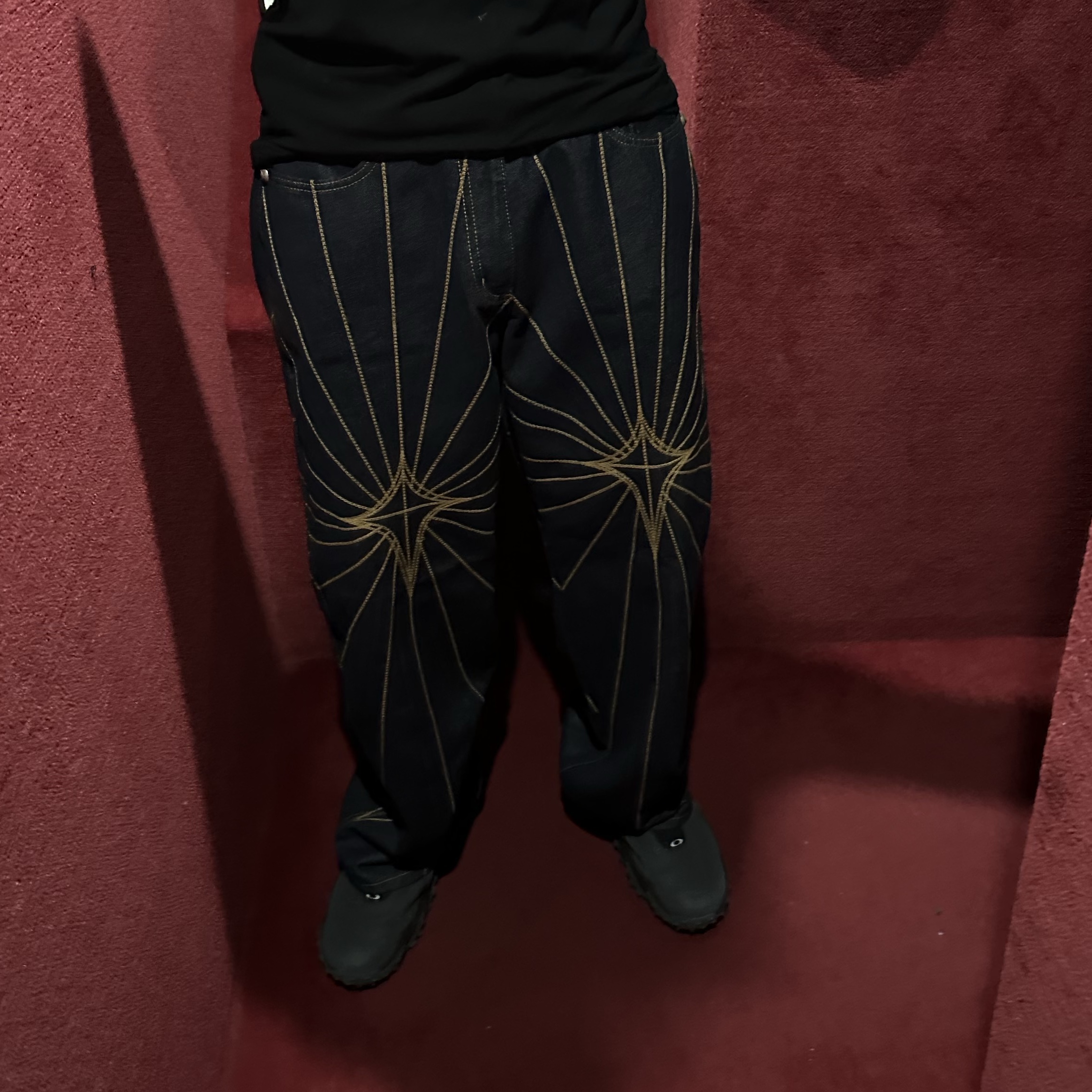 Thug Club Chain Stitch Denim Pants Indigo, Thug Club TC Tank Top Black 착용 스타일