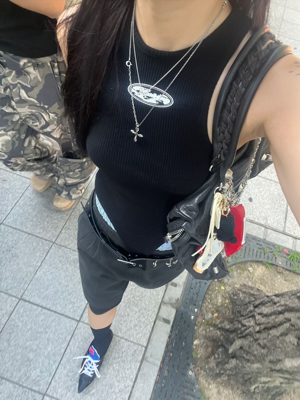 Gyeong Layered Shorts Gray, Gyeong Layered Shorts White 착용 스타일