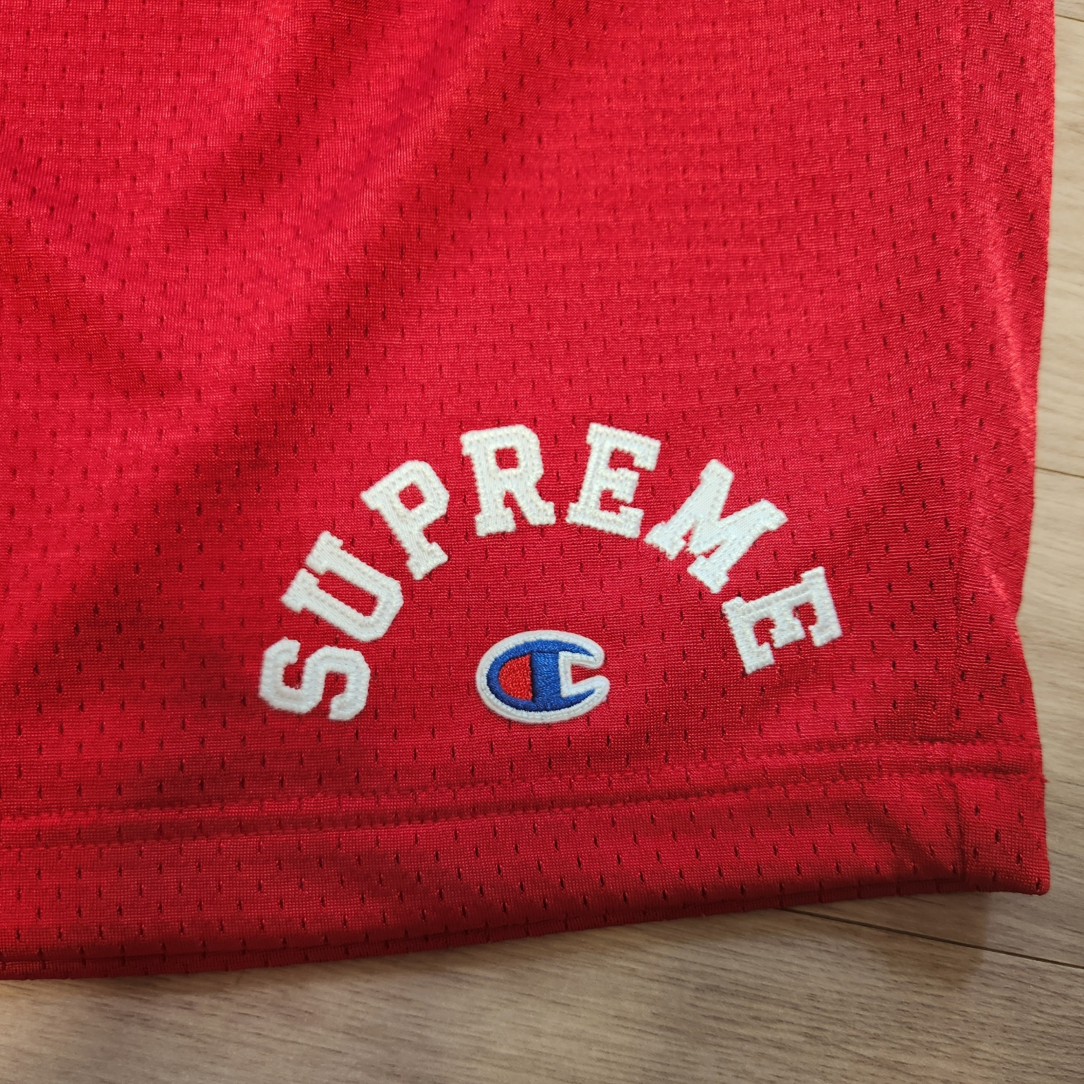 Supreme x Champion Mesh Short Red - 24SS, Supreme x Champion Coaches Jacket Red - 24SS 착용 스타일 - 2