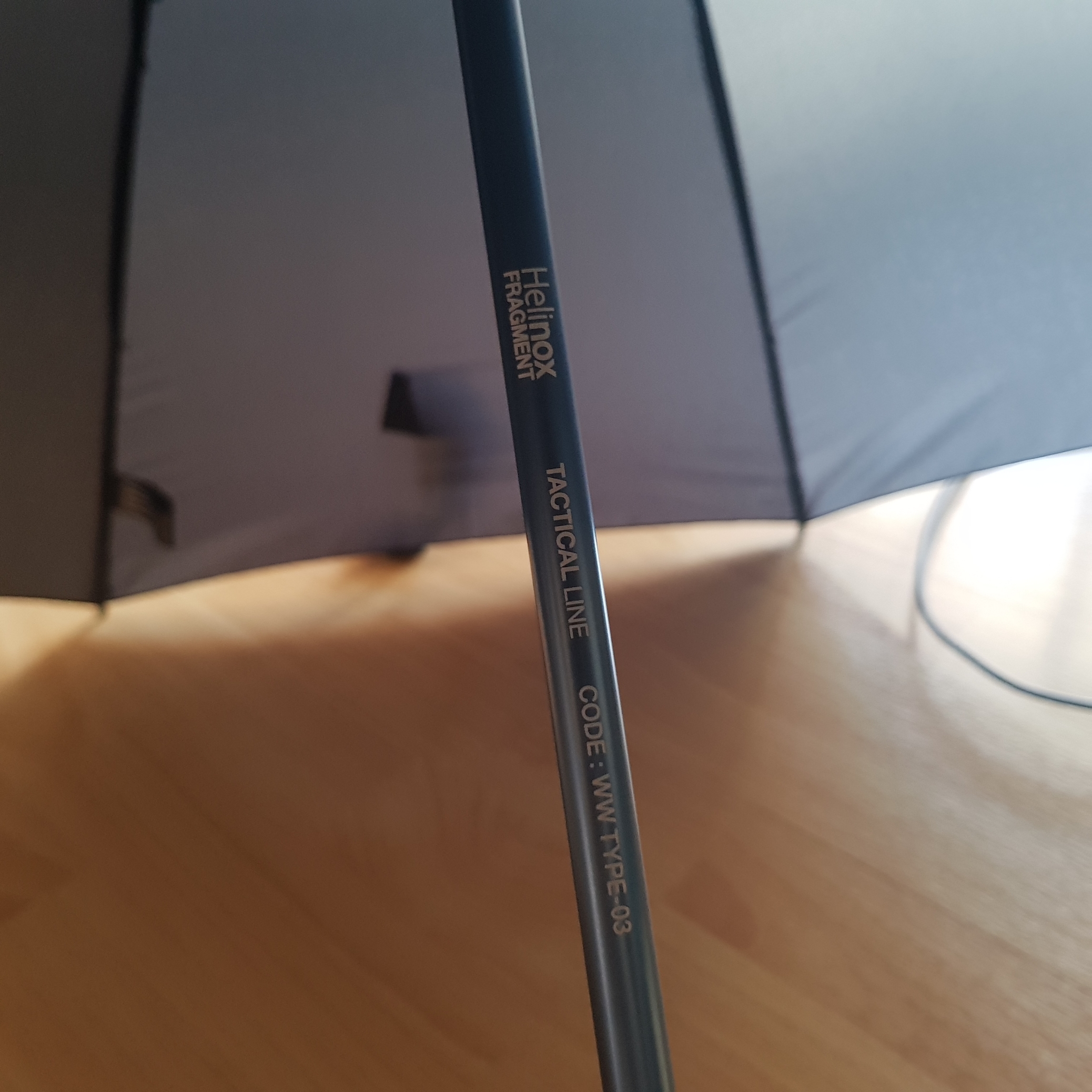 Helinox x Fragment Design Umbrella Black 착용 스타일 - 2