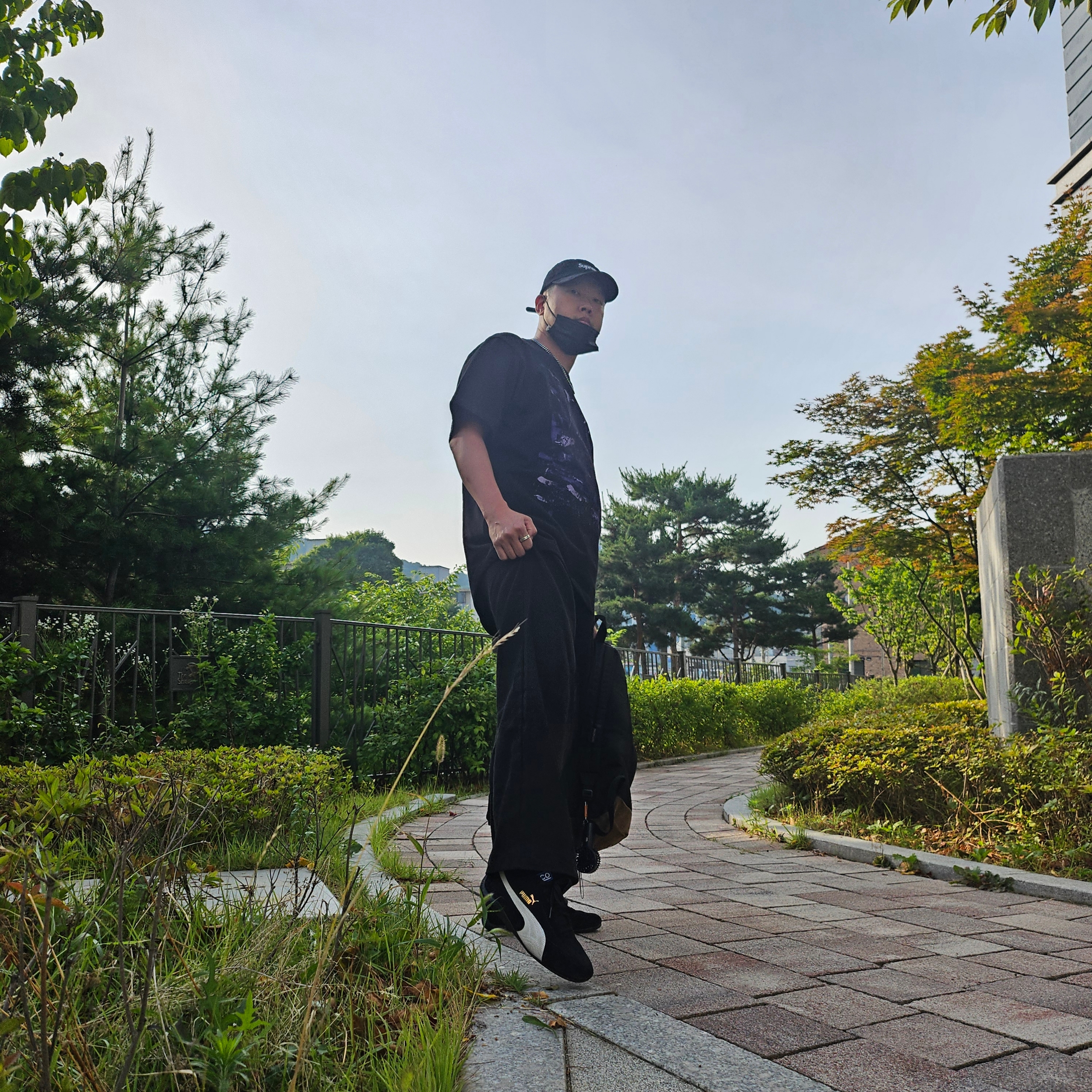 Supreme Lasered Twill Camp Cap Black - 23SS, Puma Speedcat OG Sparco Black White 착용 스타일 - 1