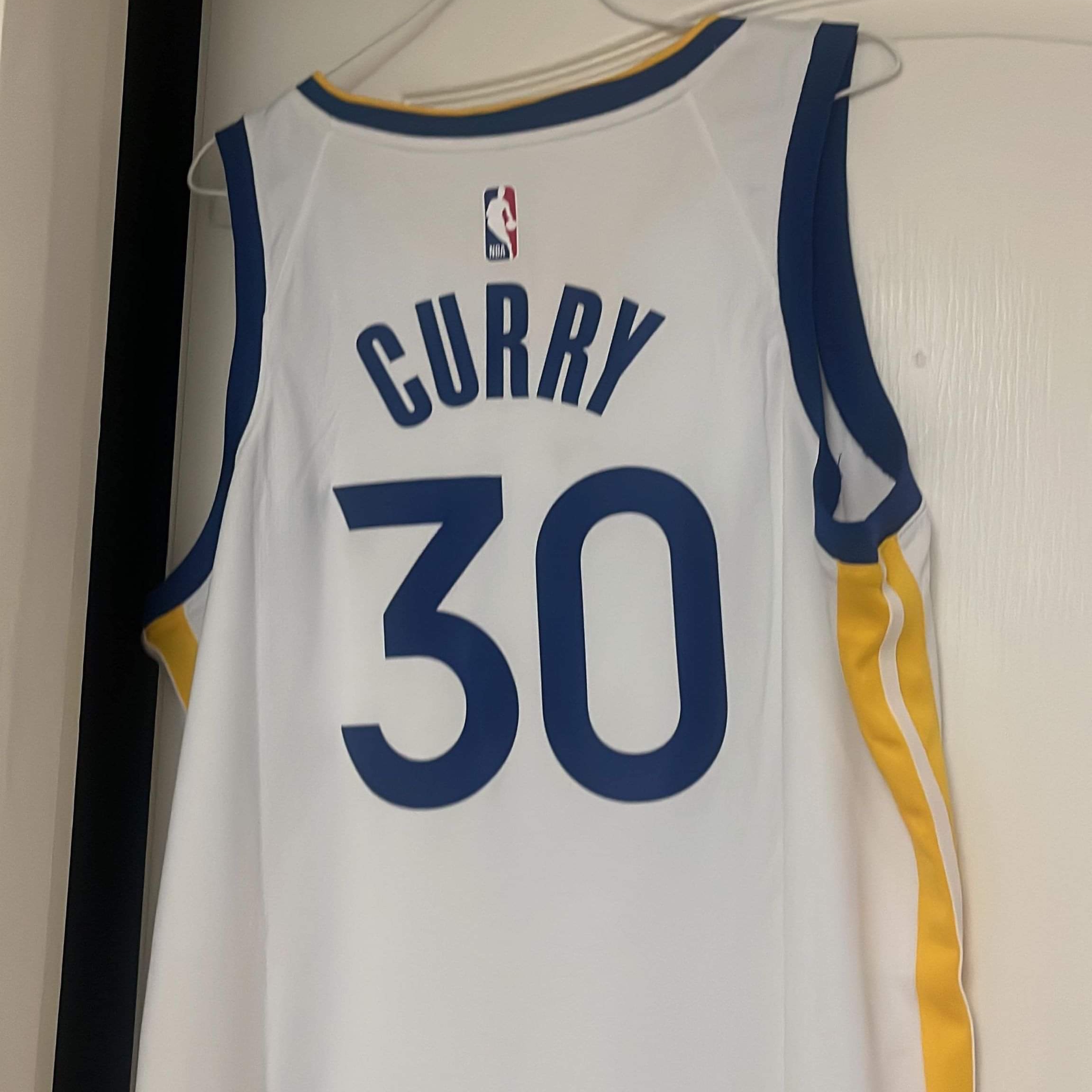 Nike Stephen Curry Golden State Warriors Association Edition 2022/23 NBA Swingman Jersey White 착용 스타일