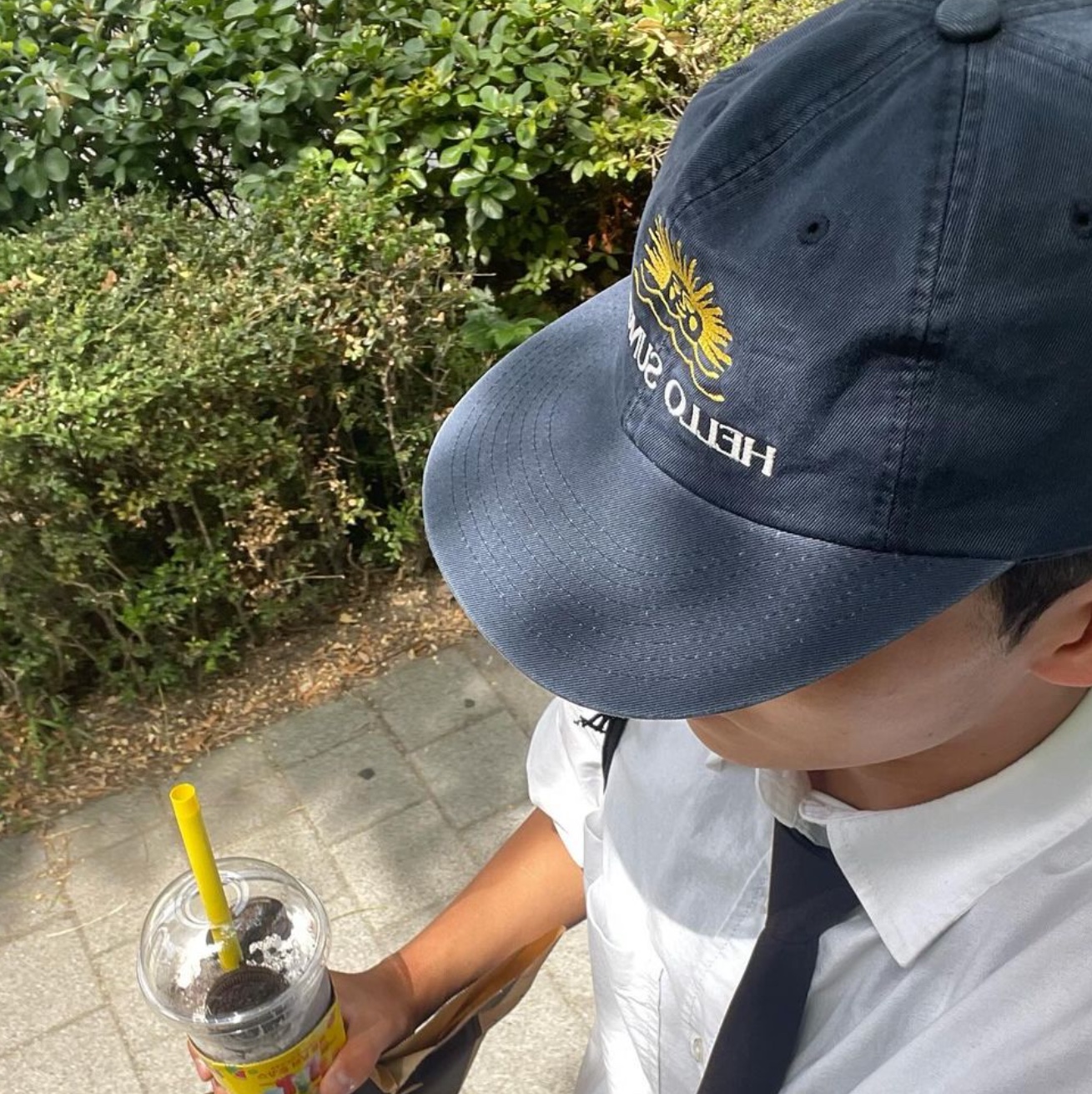 Hello Sunrise Washed Two Tone Logo 6Panel Cap Brown, Hello Sunrise Washed Two Tone Logo 6Panel Cap Green 착용 스타일