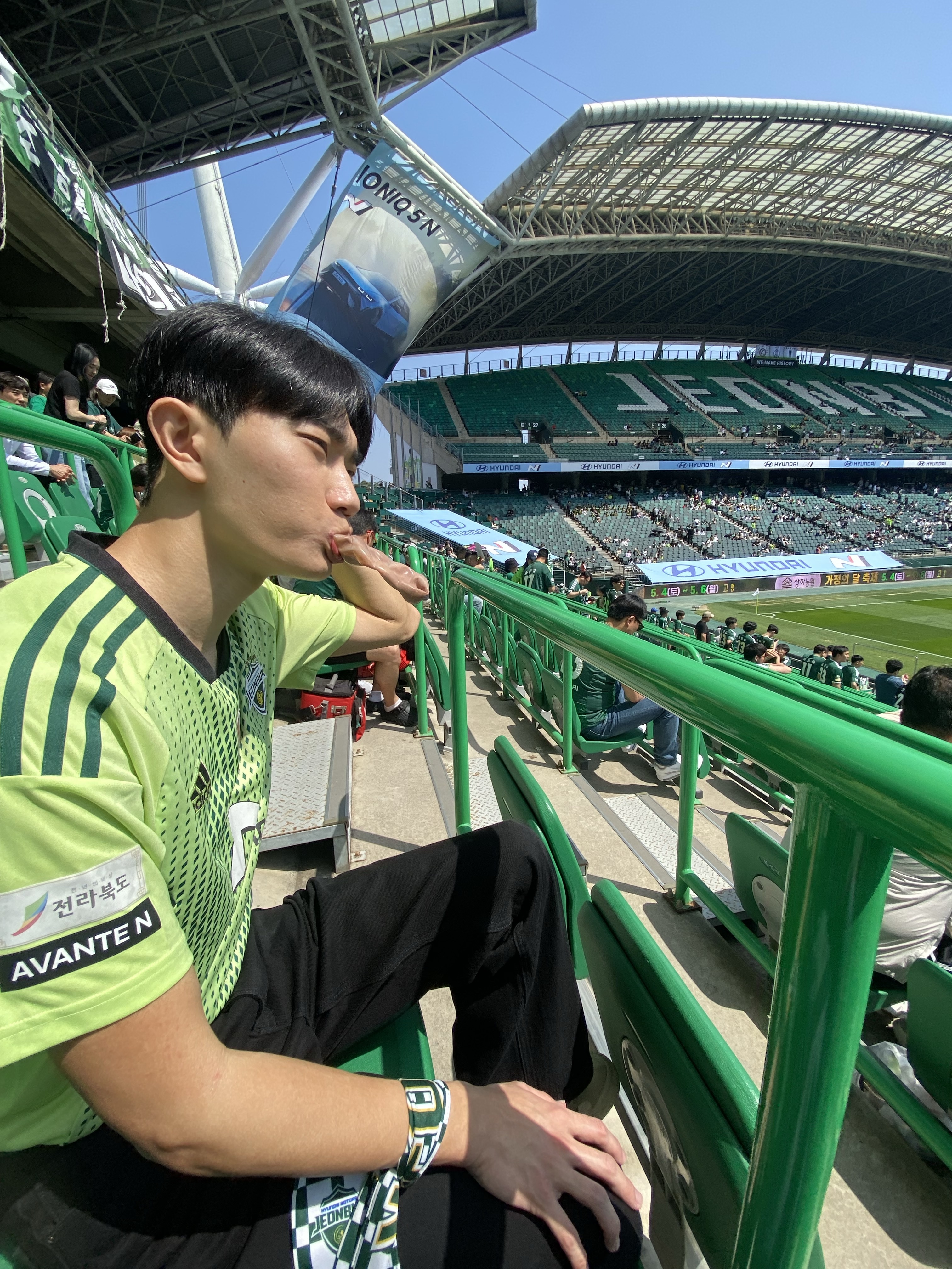 Adidas Jeonbuk Hyundai Motors FC 2023 3rd Authentic Full Patch Pulse Lime - US Sizing (Non Marking Ver.) 착용 스타일