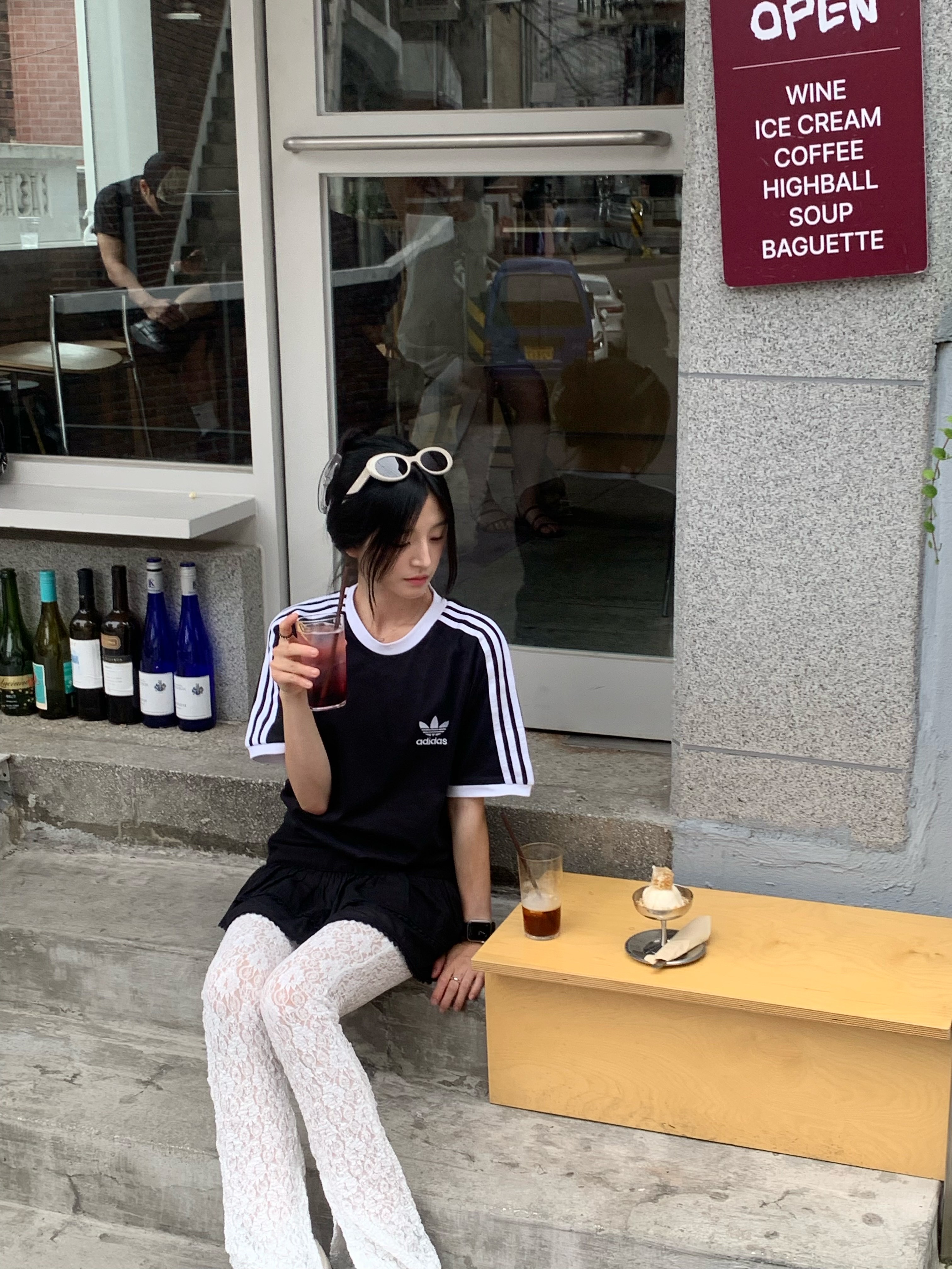 Adidas Adicolor Classics 3-Stripes T-Shirt Black - KR Sizing, Gentle Monster x Maison Margiela MM005 Grey Black 착용 스타일 - 4