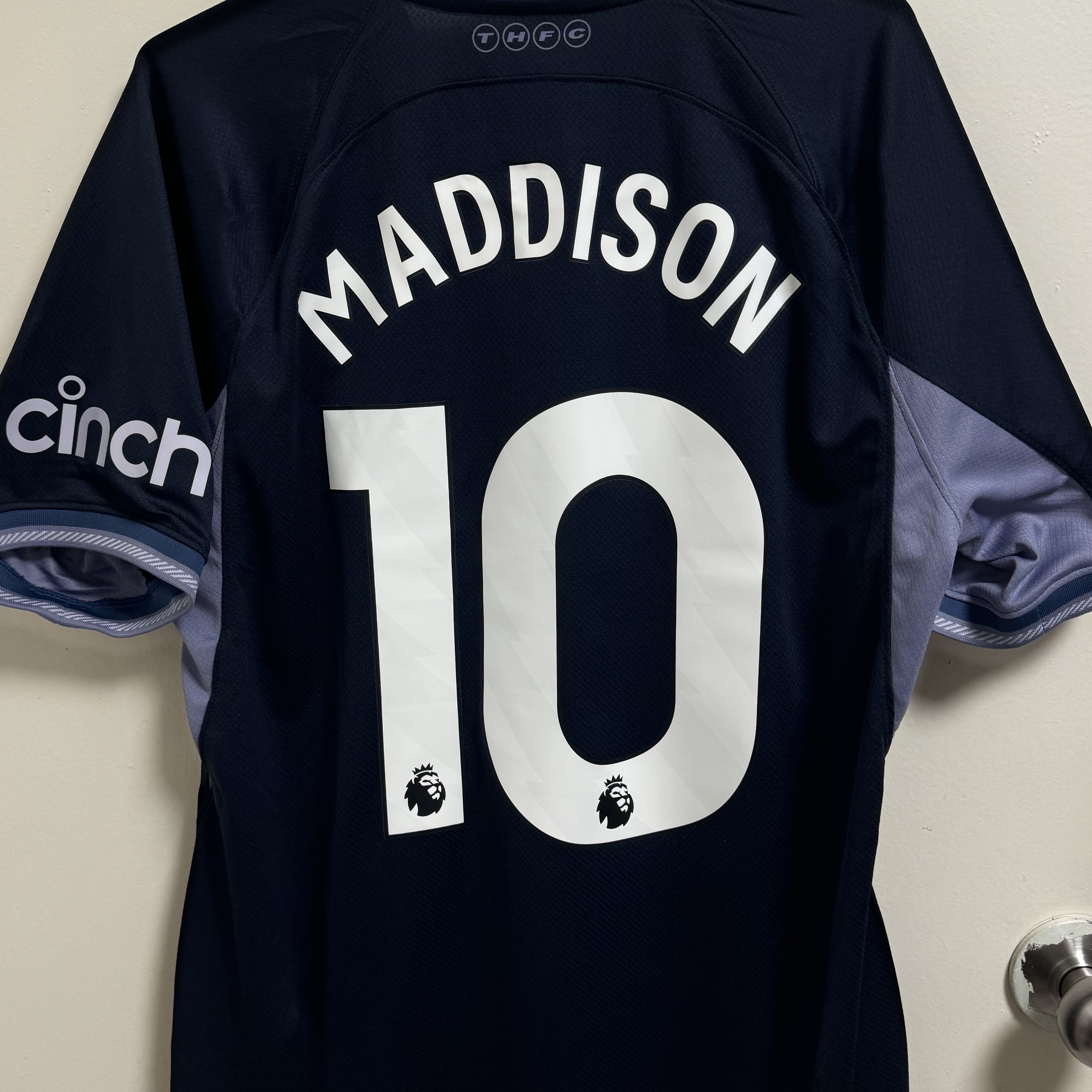 Nike Tottenham Hotspur 2023/24 Dri-Fit Stadium Away Jersey Mystic Navy (Non Marking Ver.) 착용 스타일