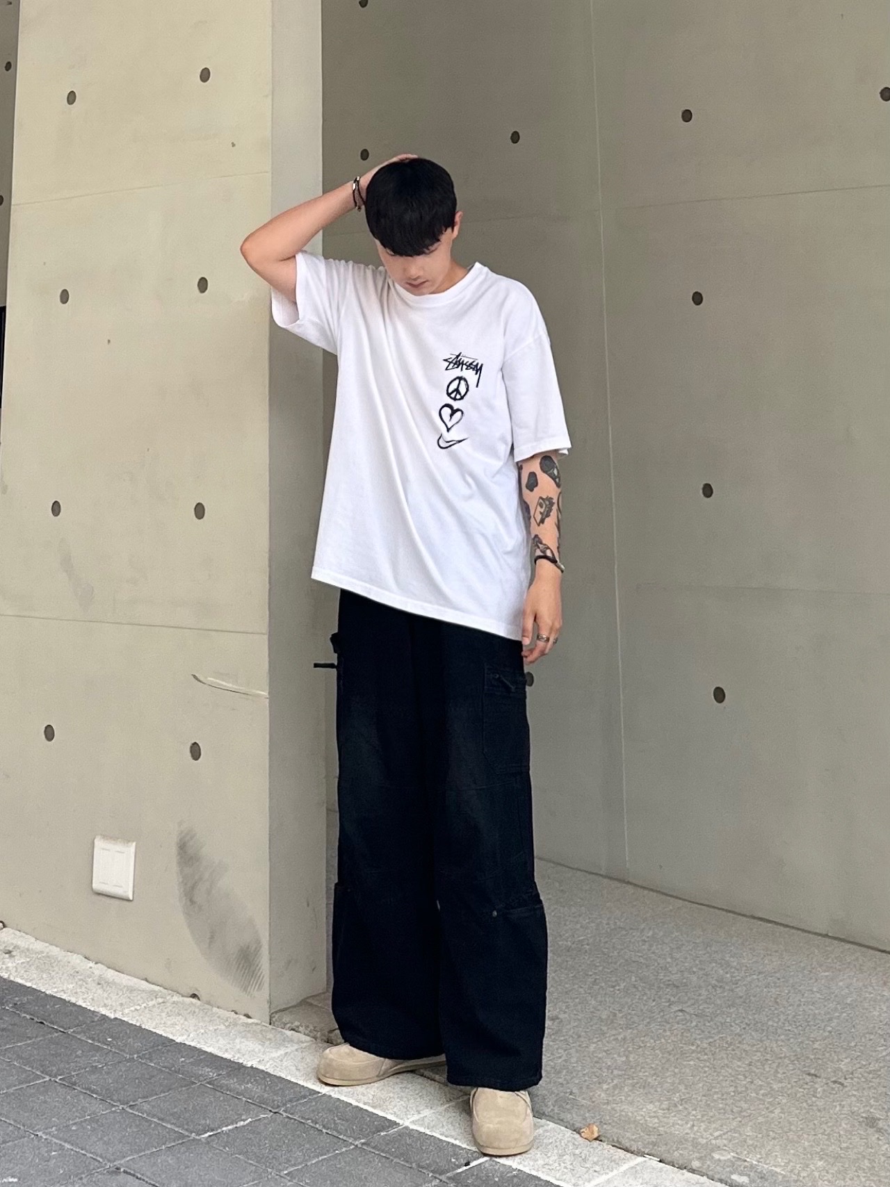 Nike x Stussy NRG RA T-Shirt Summit White (DM4942-121) 착용 스타일 - 2