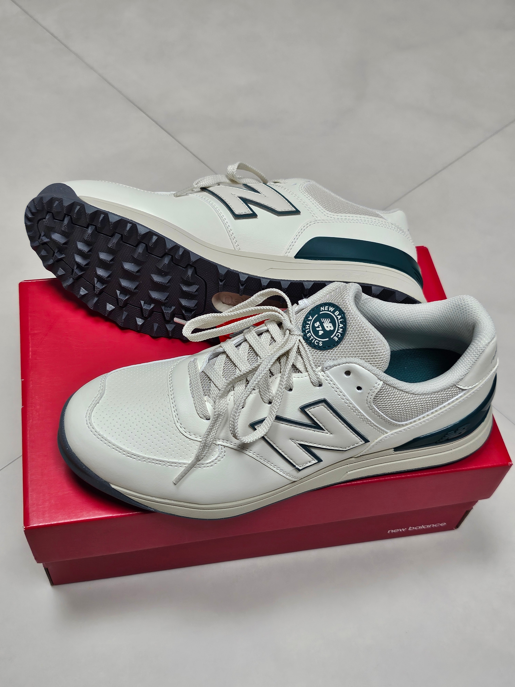 New Balance Golf 574 White Green 착용 스타일 - 6