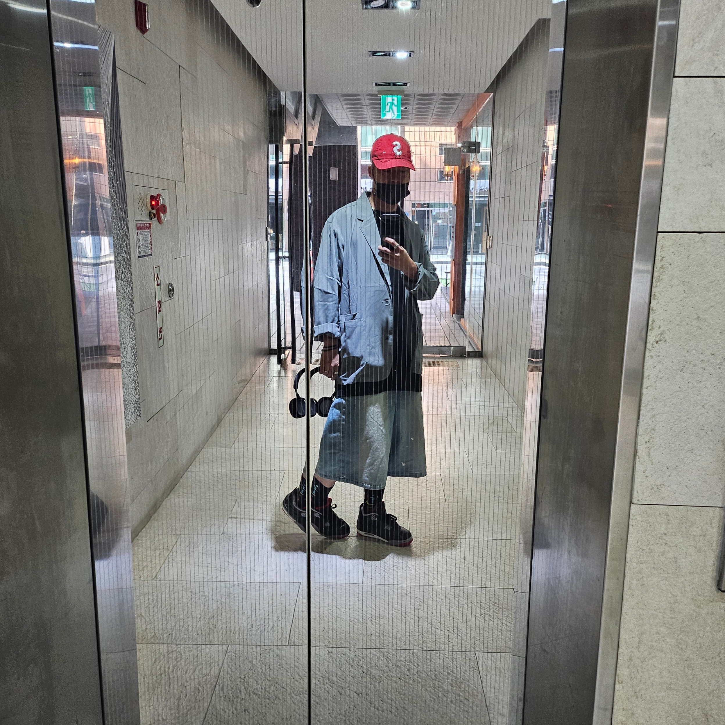 Supreme Seersucker S Logo 6-Panel Red - 24SS, Jordan 4 Retro Bred Reimagined 착용 스타일