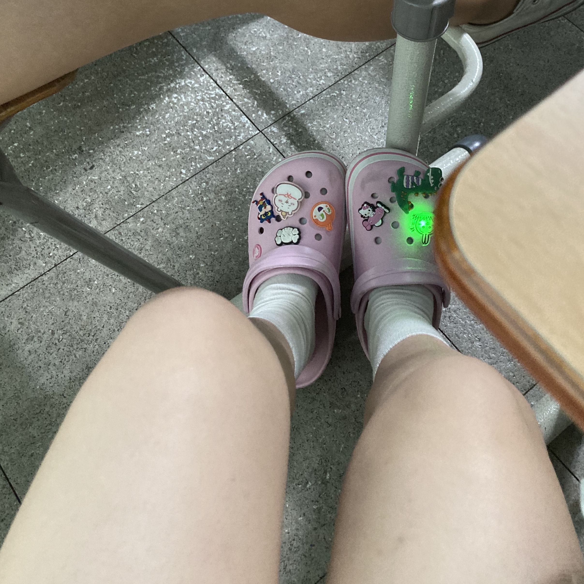 (Kids) Crocs Crocband Clog Ballerina Pink 착용 스타일