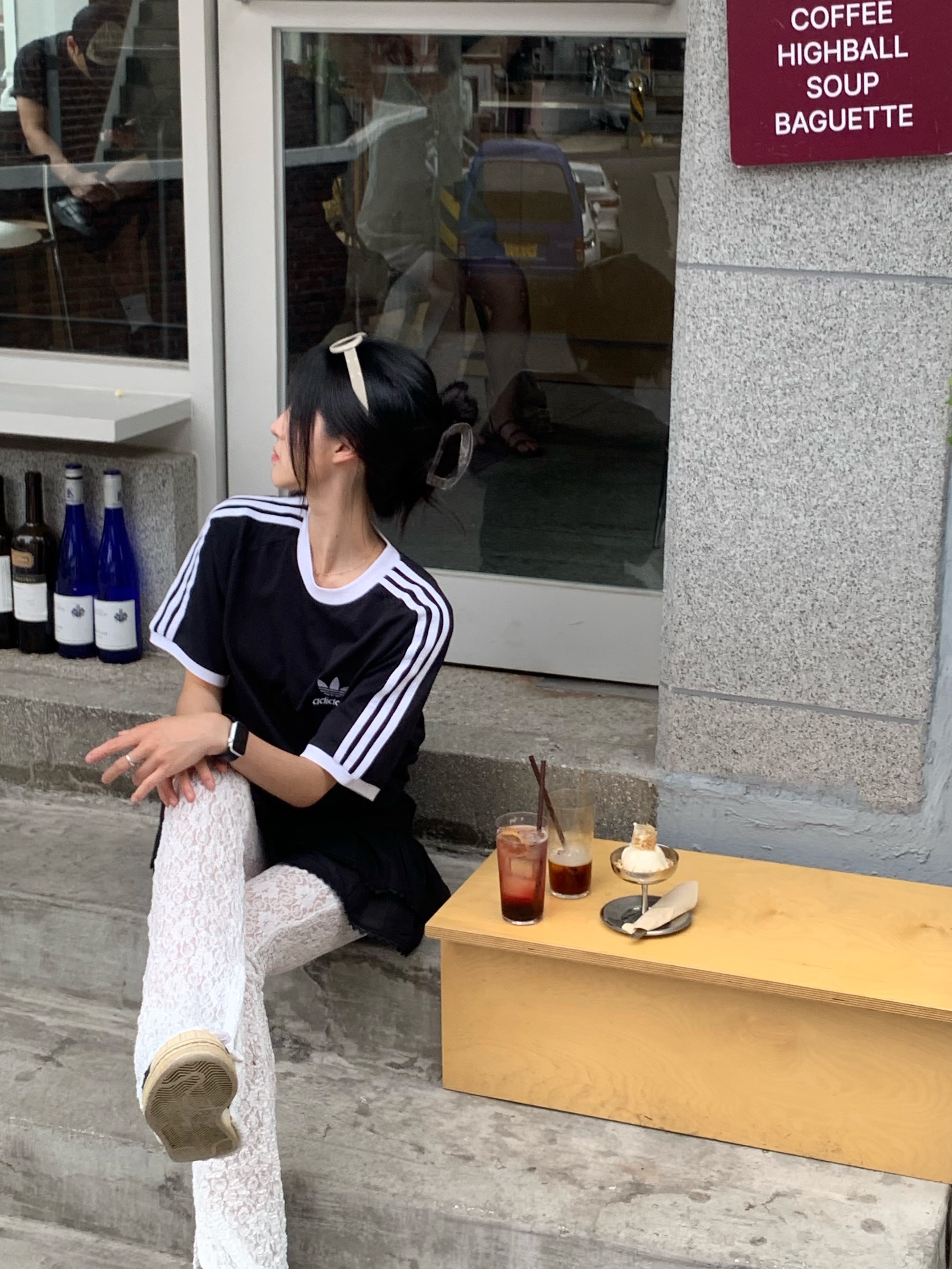 Adidas Adicolor Classics 3-Stripes T-Shirt Black - KR Sizing, Gentle Monster x Maison Margiela MM005 Grey Black 착용 스타일 - 1