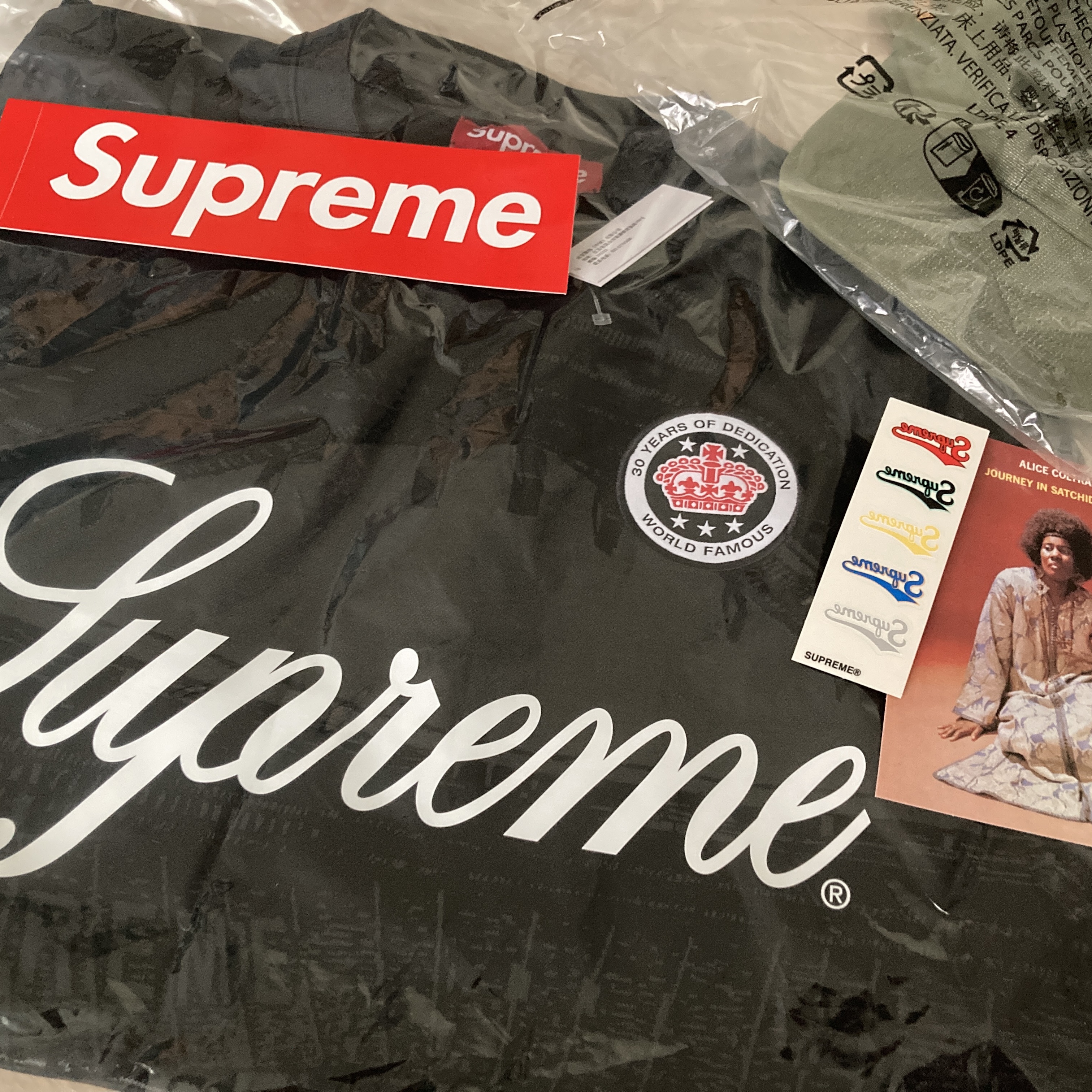 Supreme Jacquard Soccer Jersey Black - 24SS 착용 스타일