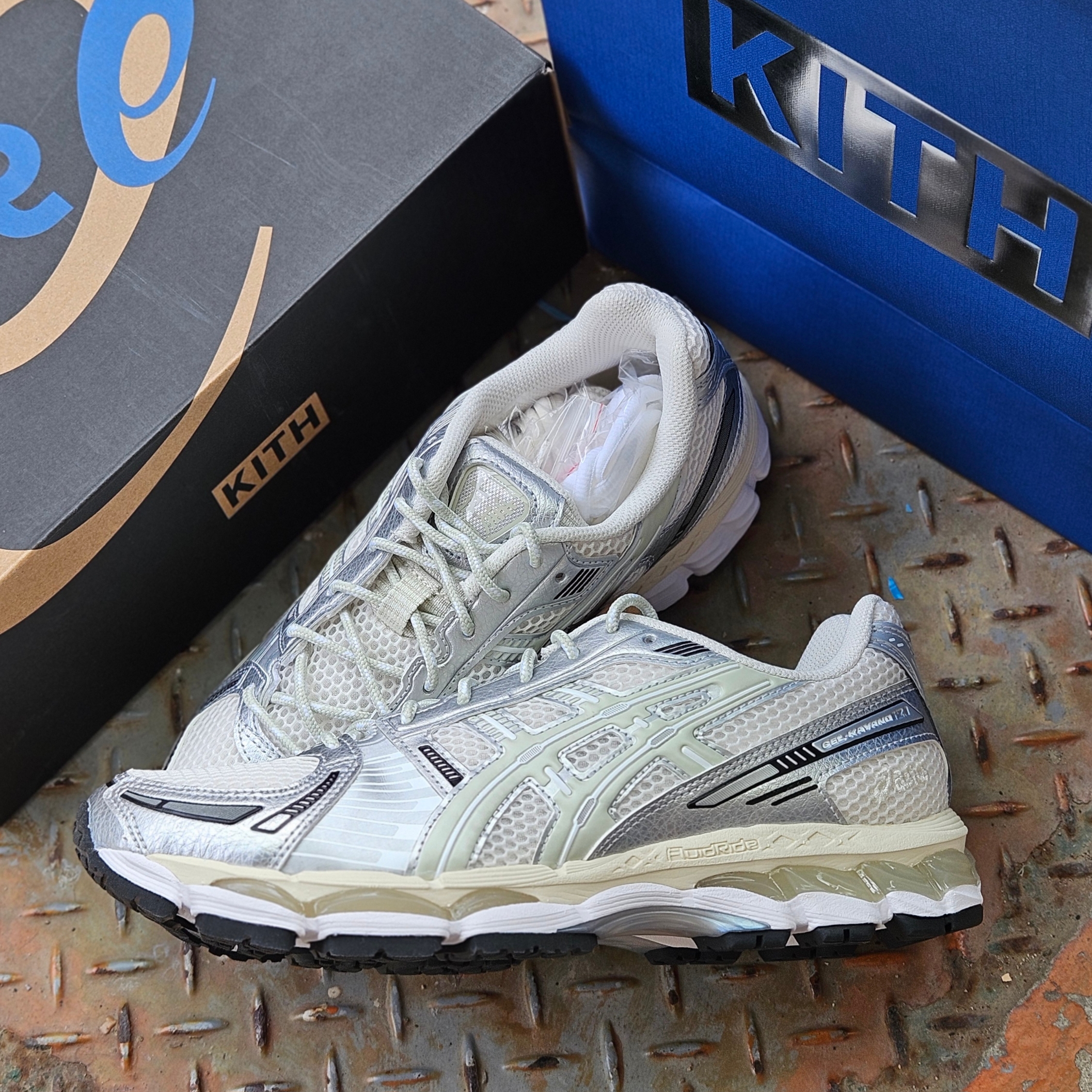 Asics x Ronnie Fieg Gel-Kayano 12.1 Cream Pure Aqua 착용 스타일 - 1