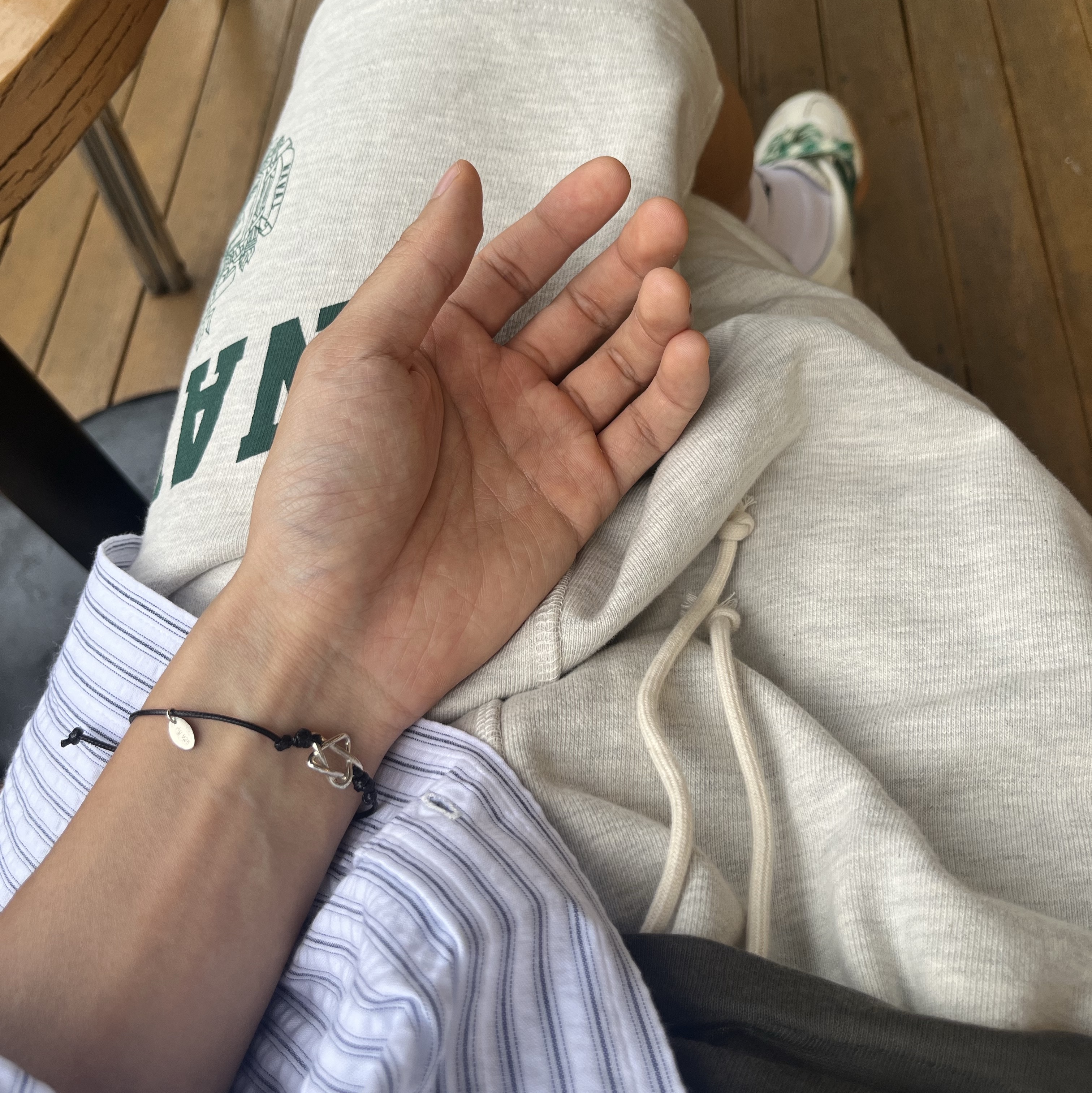 Sentiments No.406 Star Logo Knot Bracelet, Adidas x Emmi Gazelle Indoor Off White Dark Green 착용 스타일