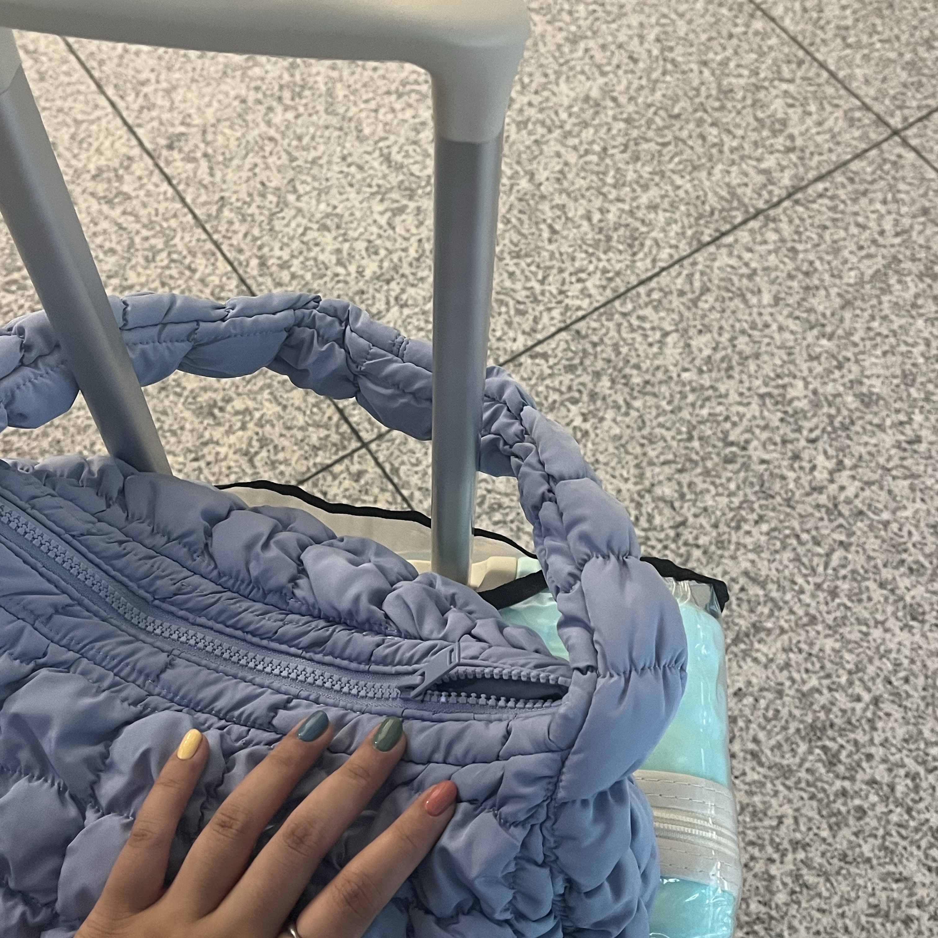 COS Quilted Mini Bag Light Blue 착용 스타일