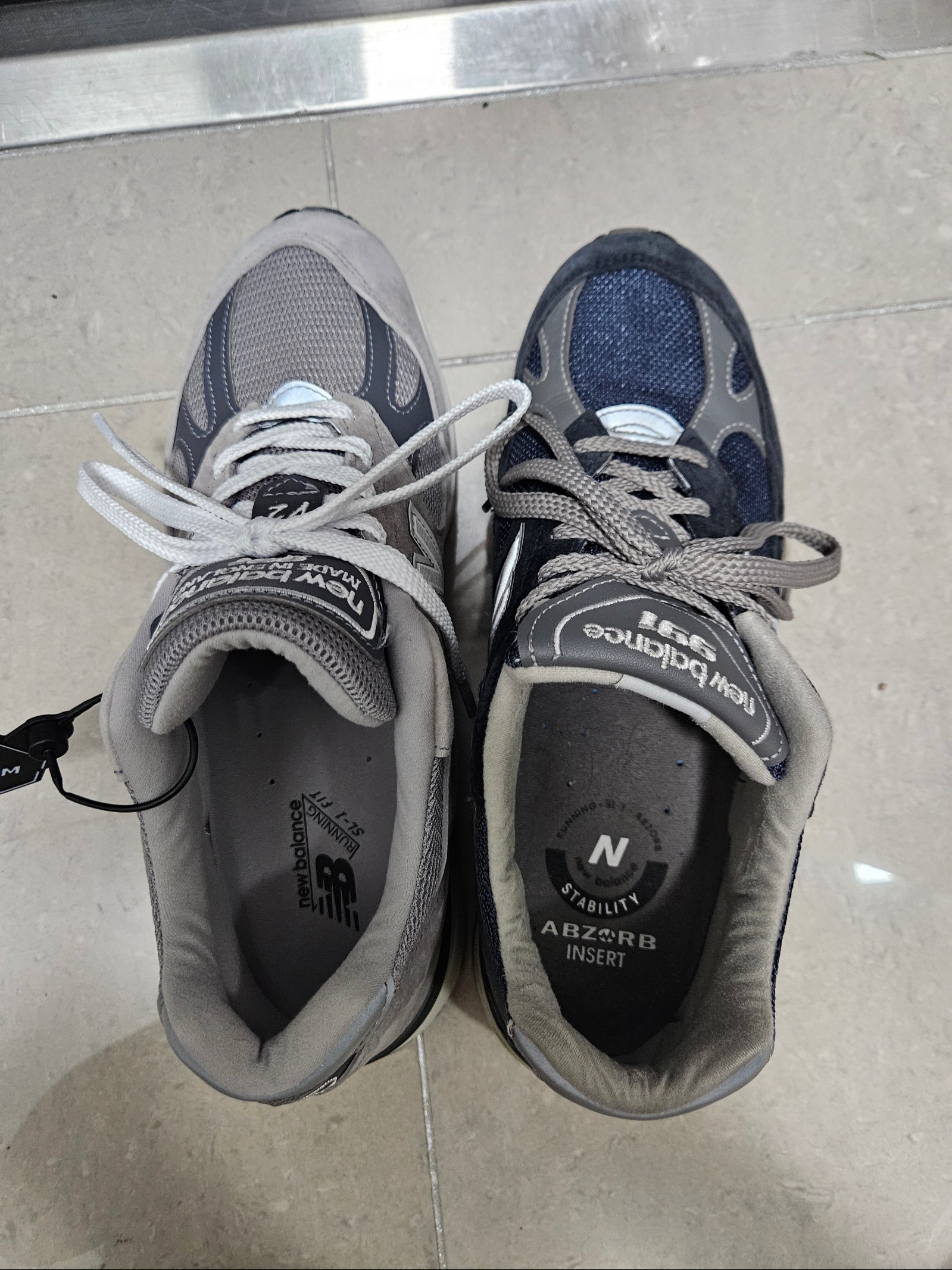 New Balance 991v2 Made in UK Rock Ridge Alloy Silver 착용 스타일 - 4