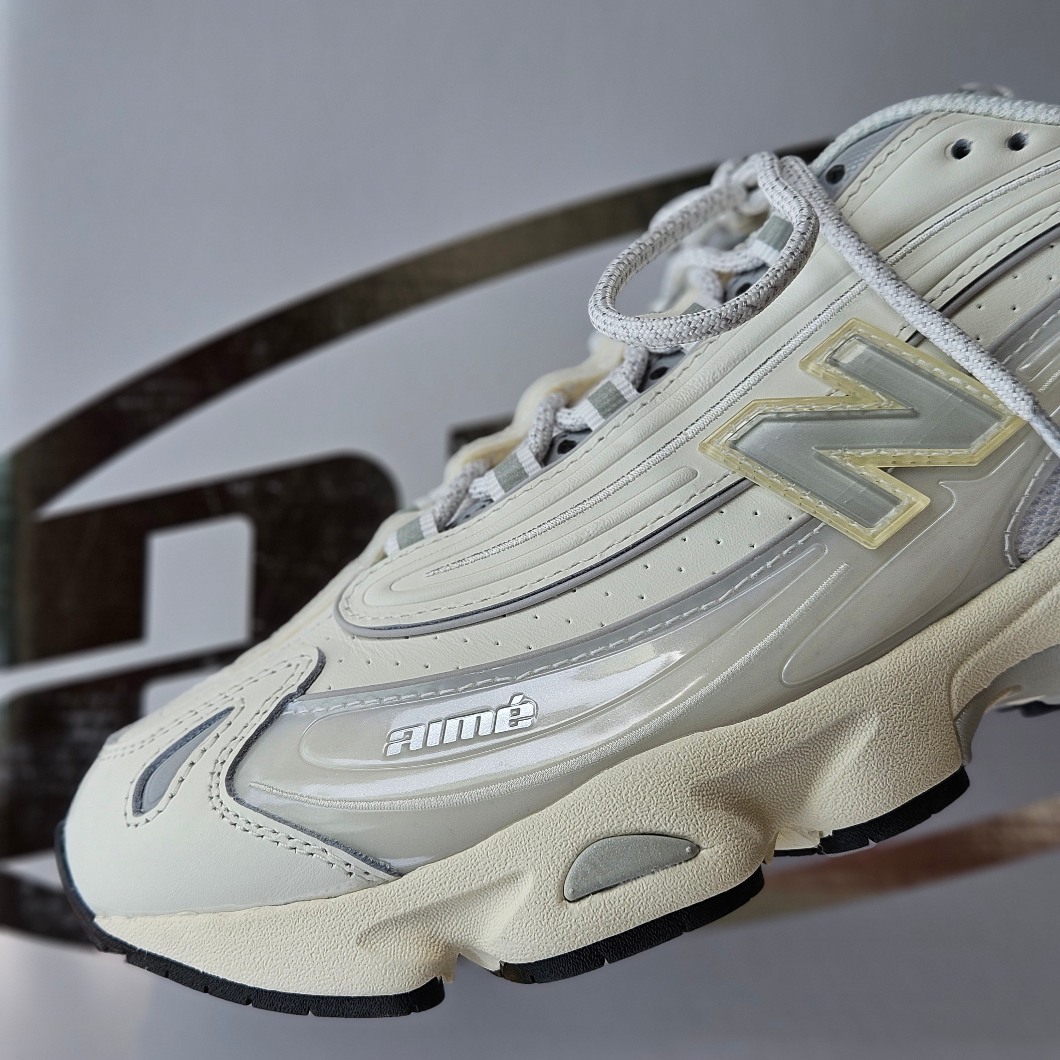 New Balance x Aime Leon Dore 1000 White 착용 스타일 - 3