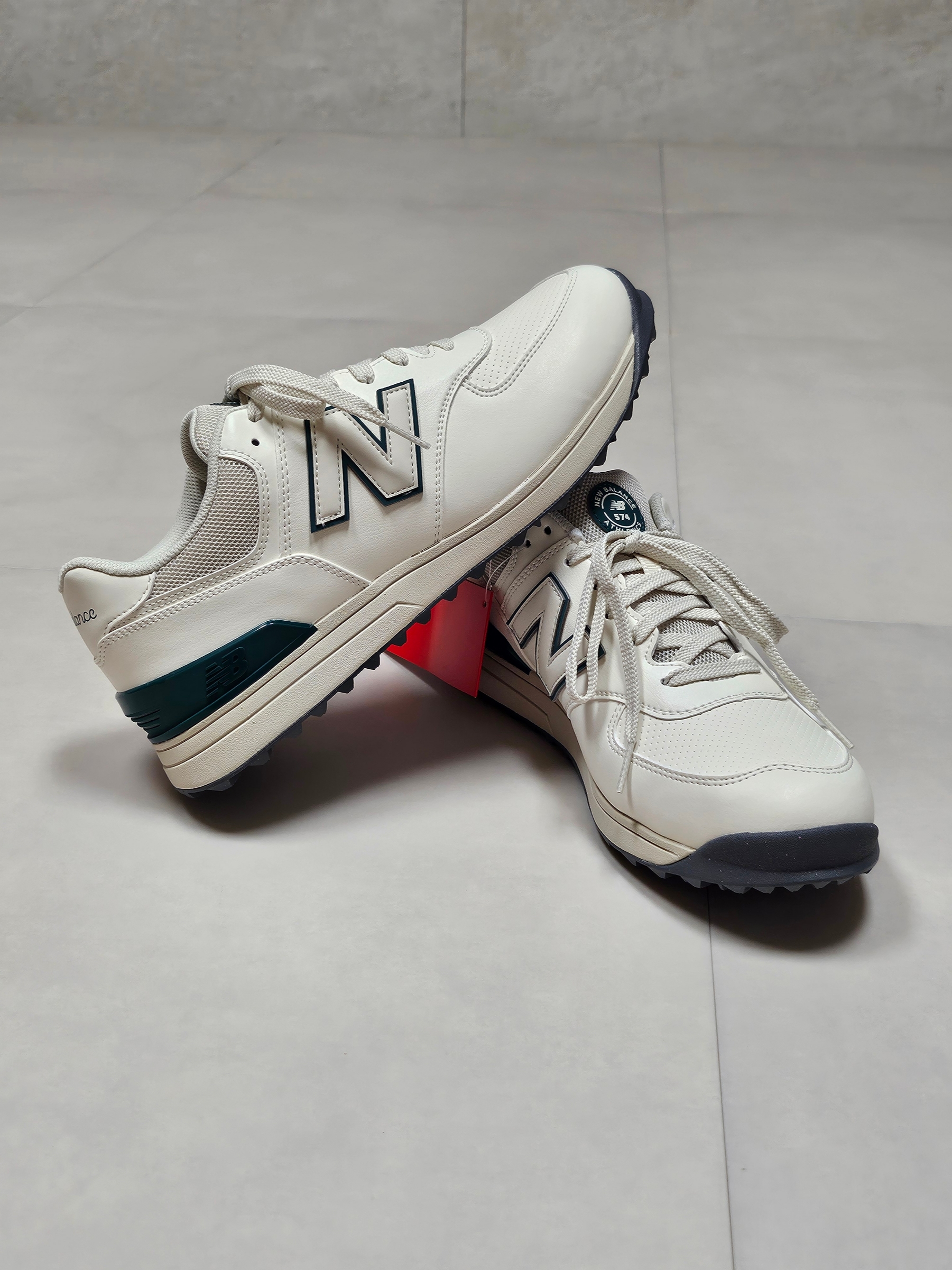New Balance Golf 574 White Green 착용 스타일 - 4
