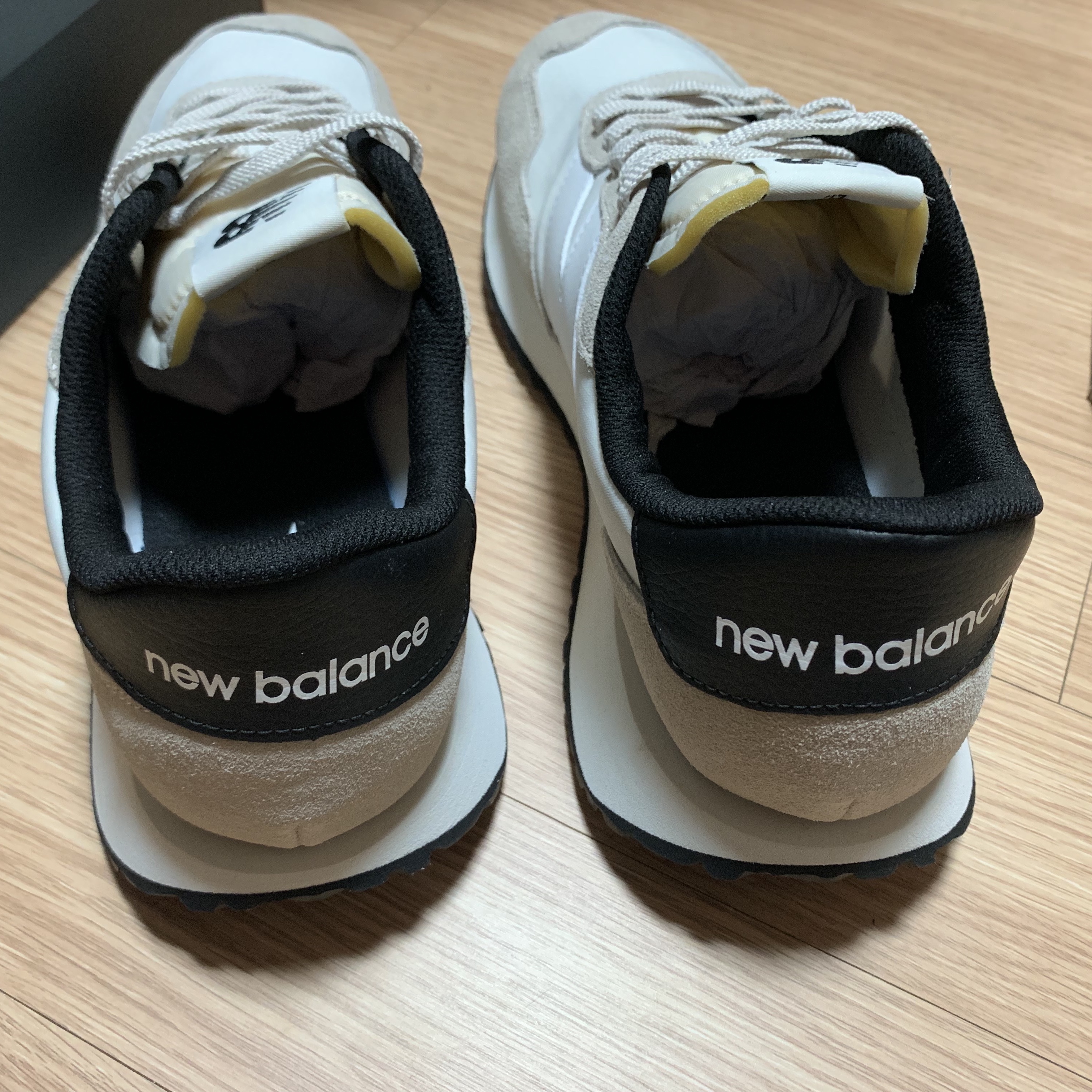 New Balance 237 Timberwolf Sea Salt 착용 스타일 - 3