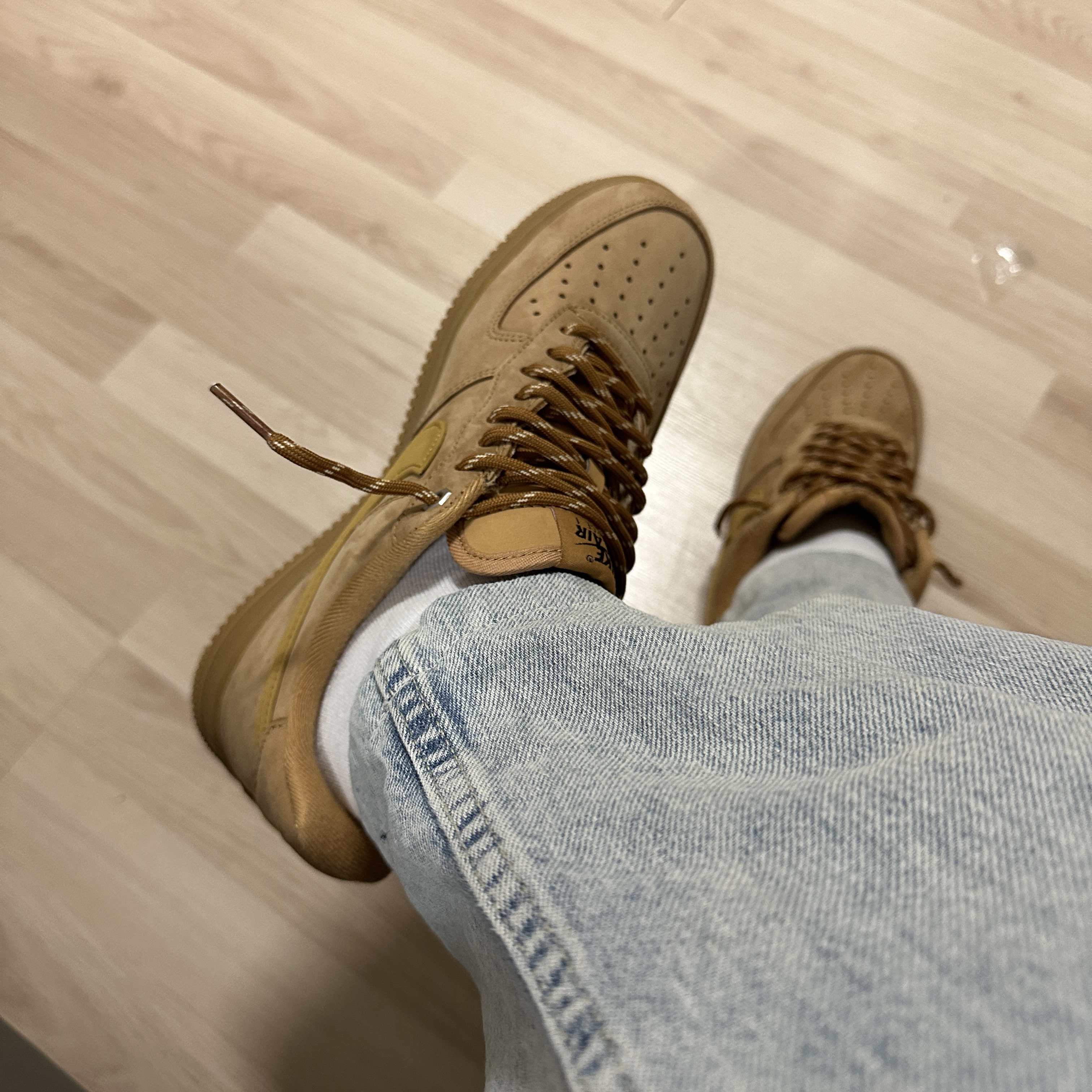 (W) Nike Air Force 1 '07 WB Flax Wheat 착용 스타일 - 2