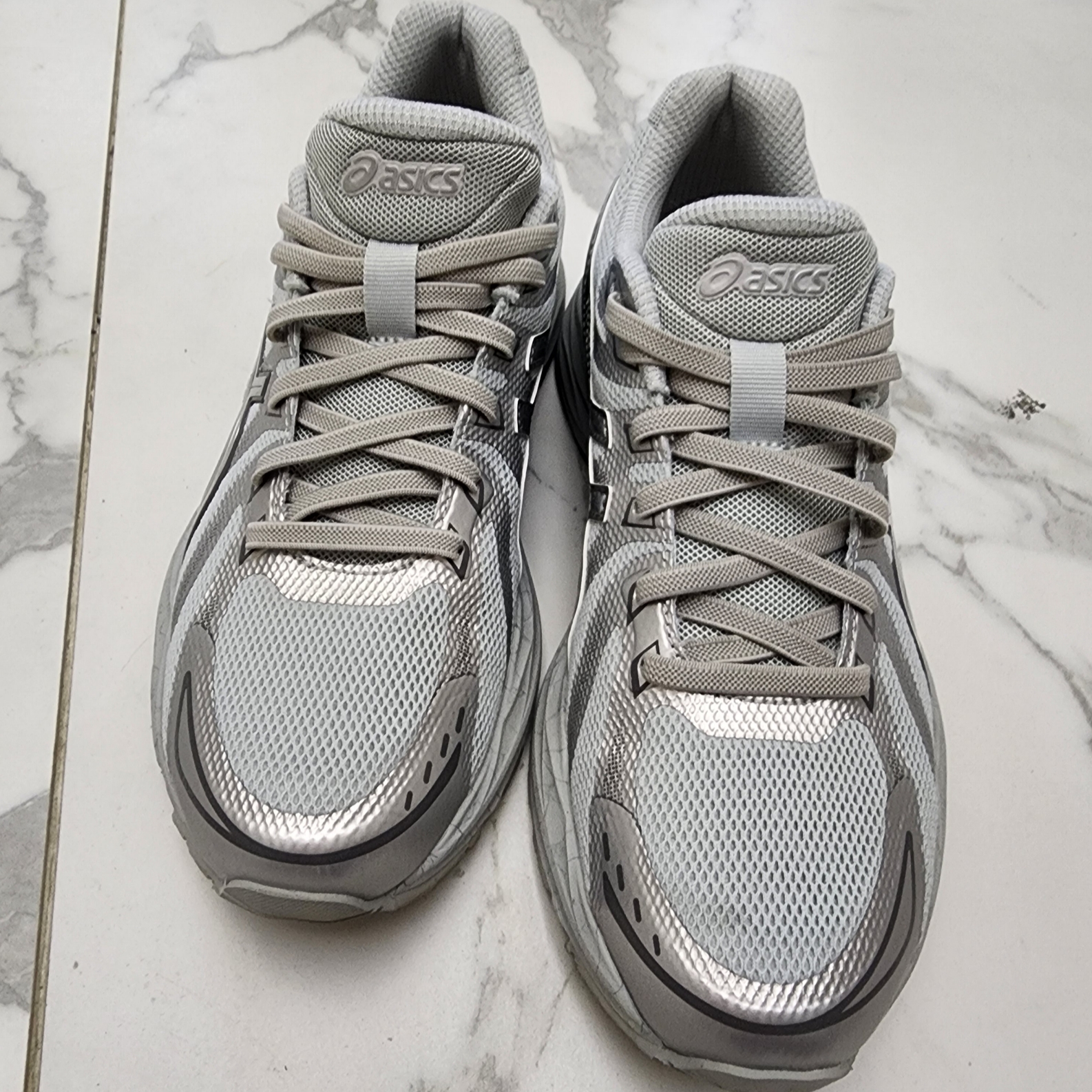 (W) Asics Gel-Flux 4 CN Gray Silver 착용 스타일