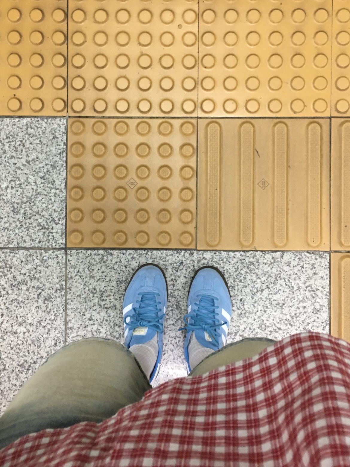 Adidas Spezial Handball Light Blue 착용 스타일 - 1