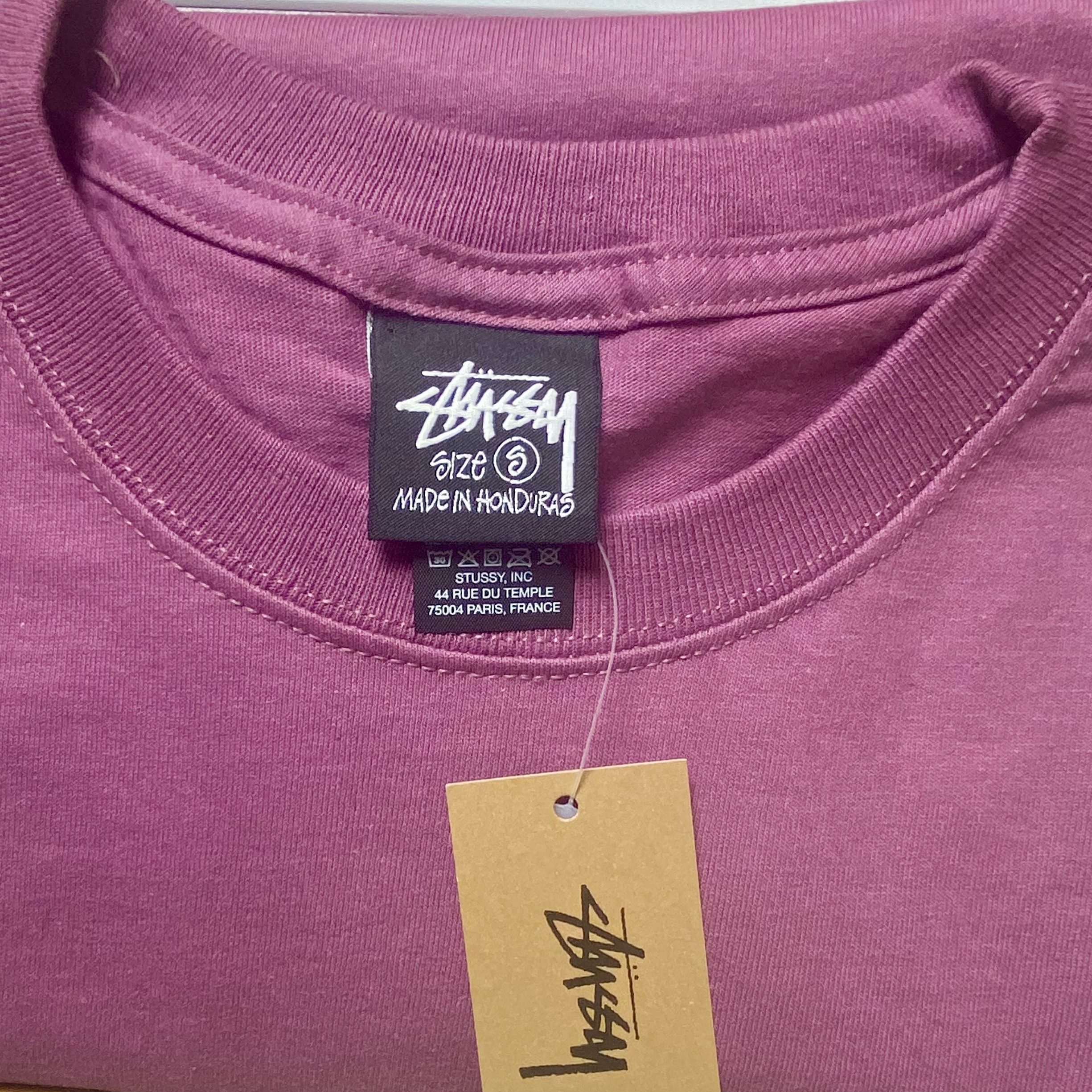 Stussy Cherries T-Shirt Berry 착용 스타일