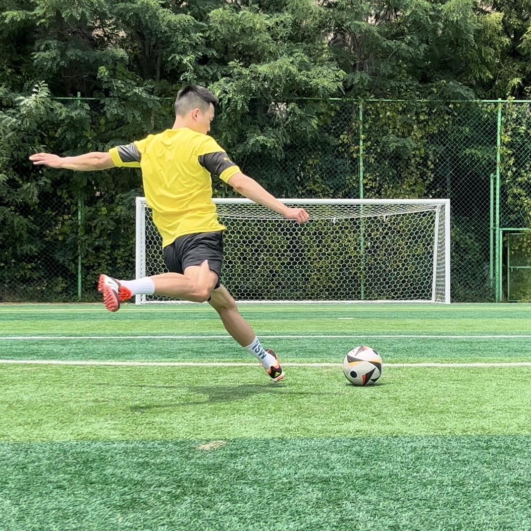 Adidas Predator 24 Elite TF Core Black Cloud White 착용 스타일 - 1