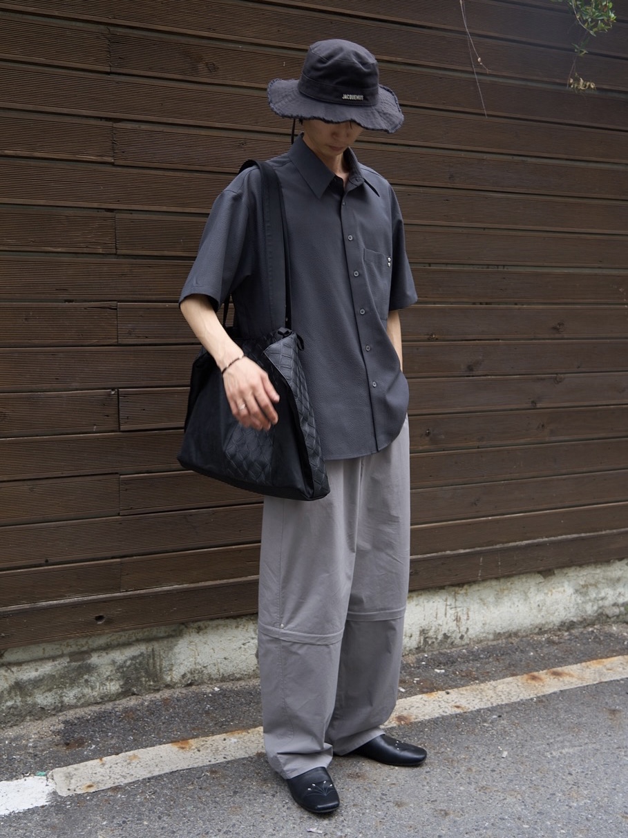 Jacquemus Le Bob Artichaut Bucket Hat Black 착용 스타일 - 1