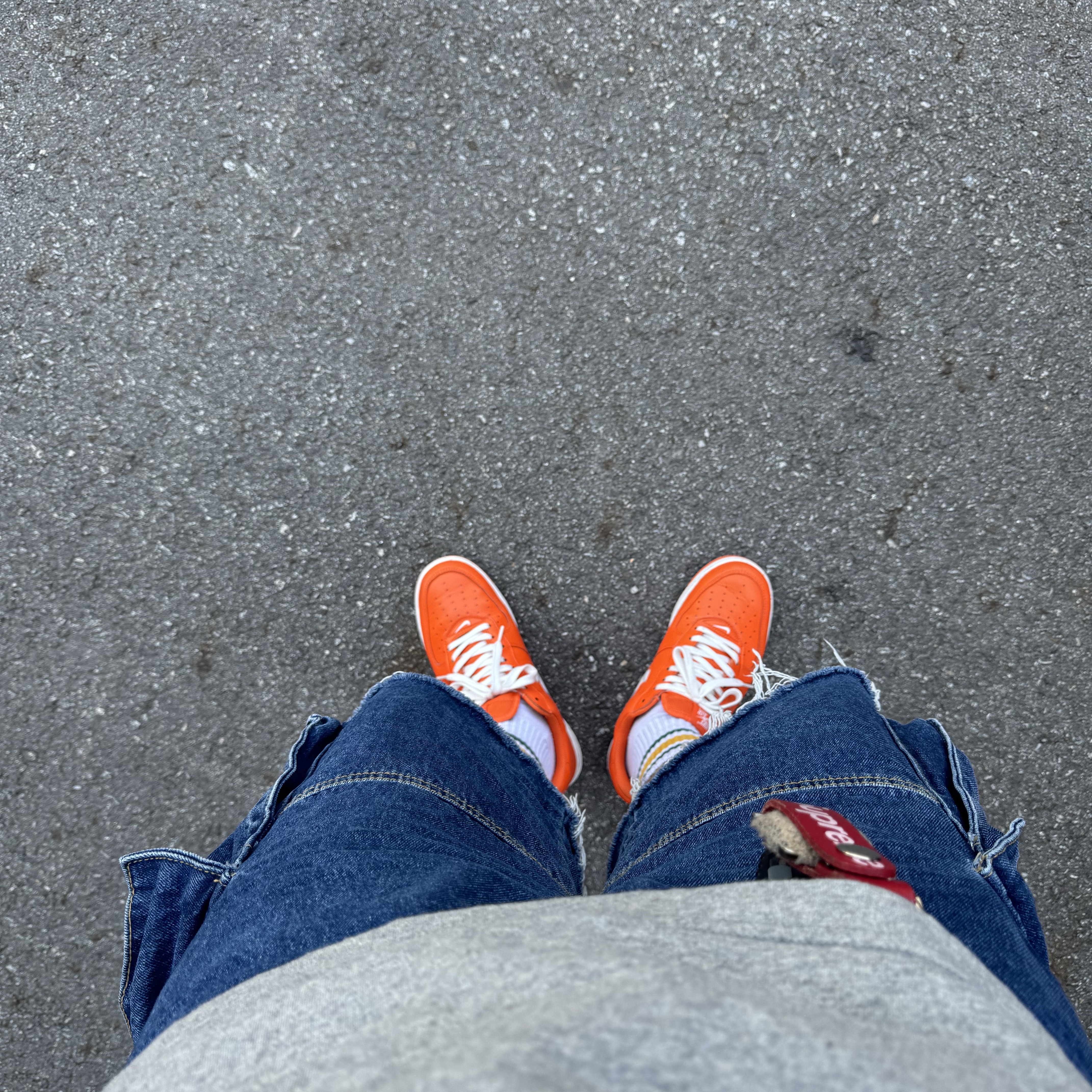 Nike Air Force 1 Low Retro Color of The Month Safety Orange 착용 스타일