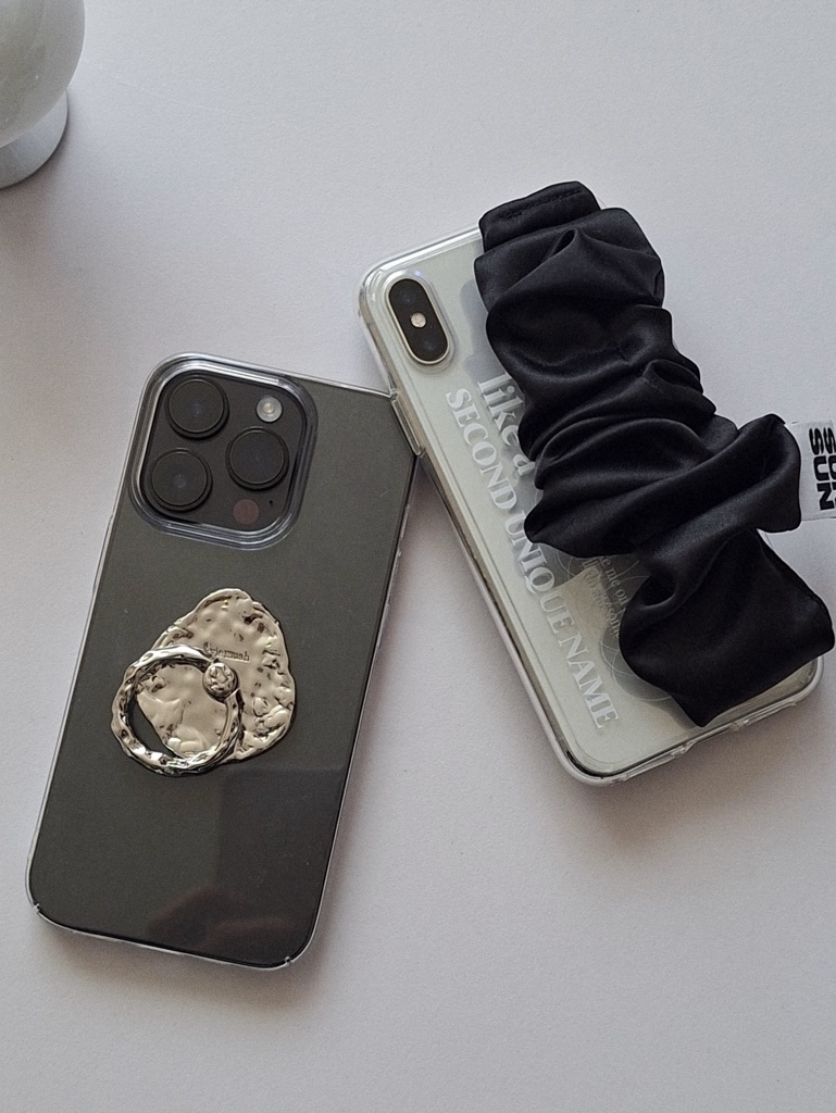 Aviemuah Ave Phone Knob Rhodium 착용 스타일 - 2