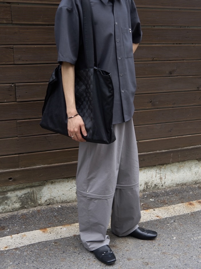 Jacquemus Le Bob Artichaut Bucket Hat Black 착용 스타일 - 3