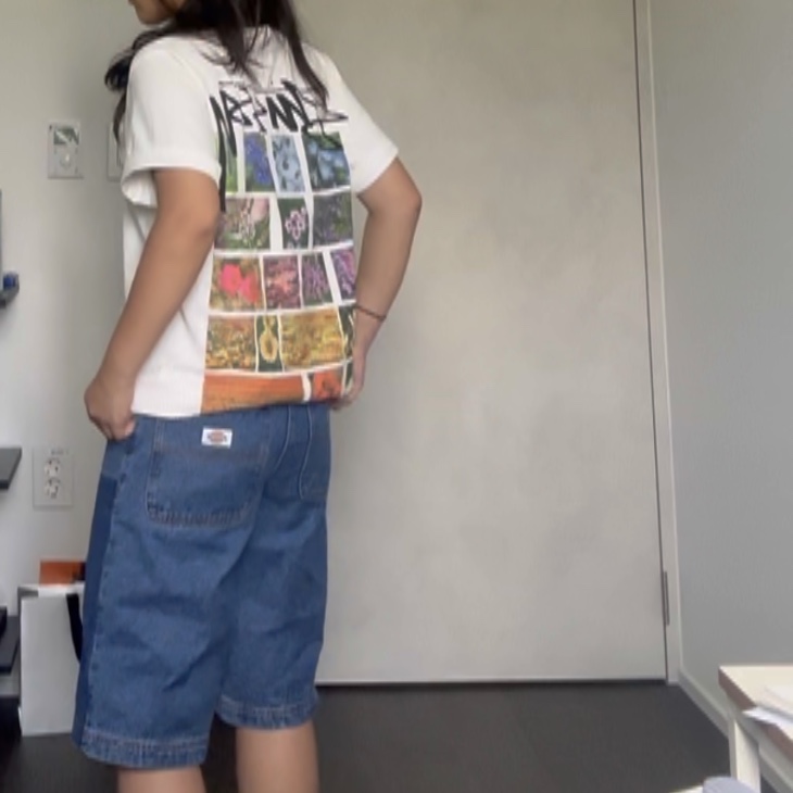 Stussy Flower Grid Pigment Dyed T-Shirt Natural 착용 스타일