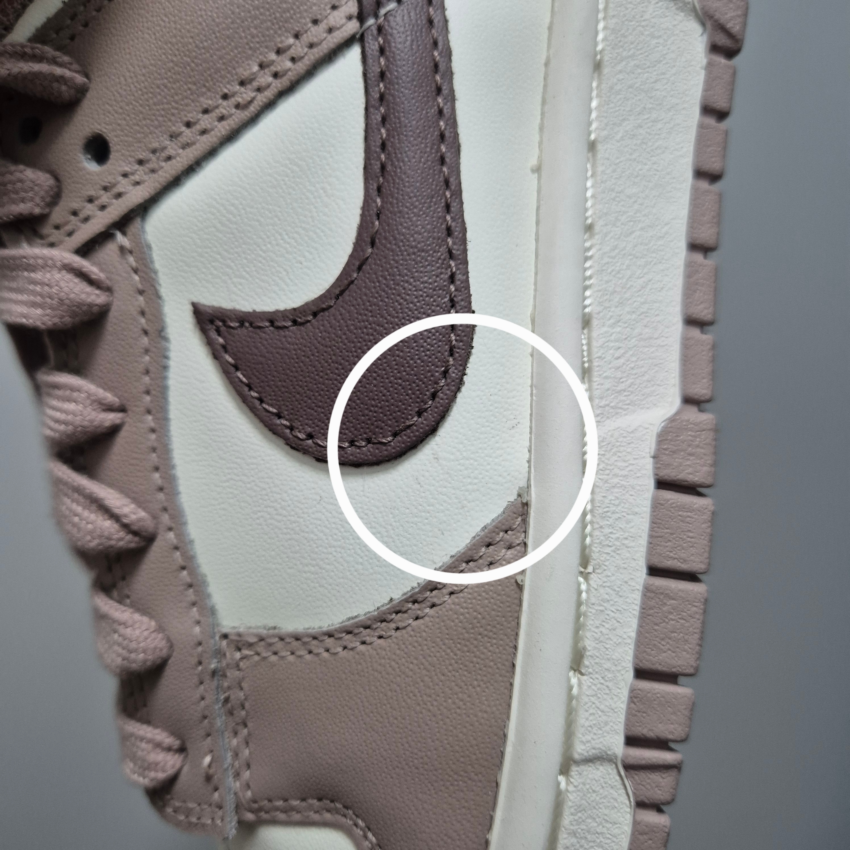 (W) Nike Dunk Low Sail Diffused Taupe 착용 스타일