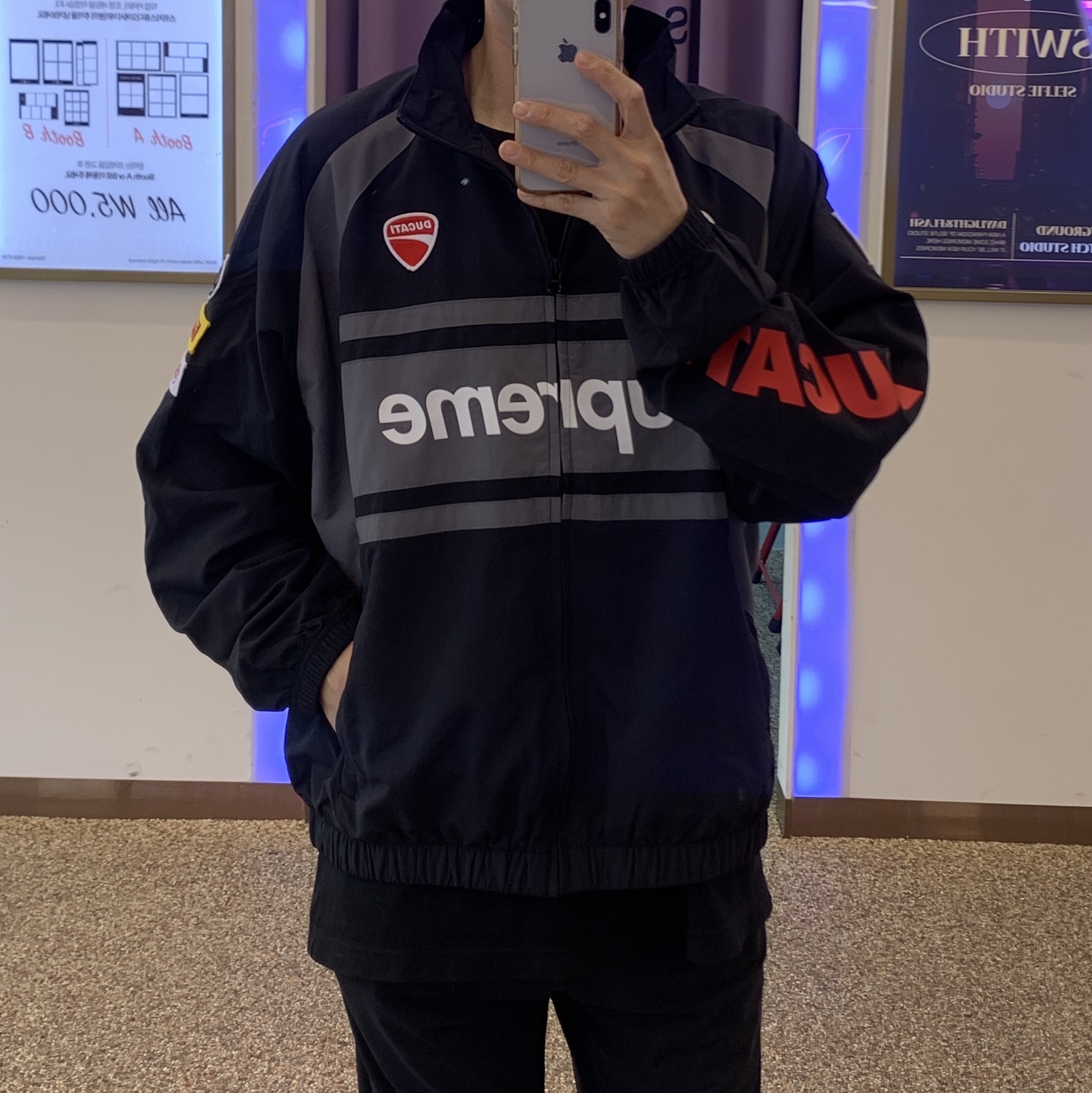 Supreme x Ducati Track Jacket Black - 24SS 착용 스타일 - 2