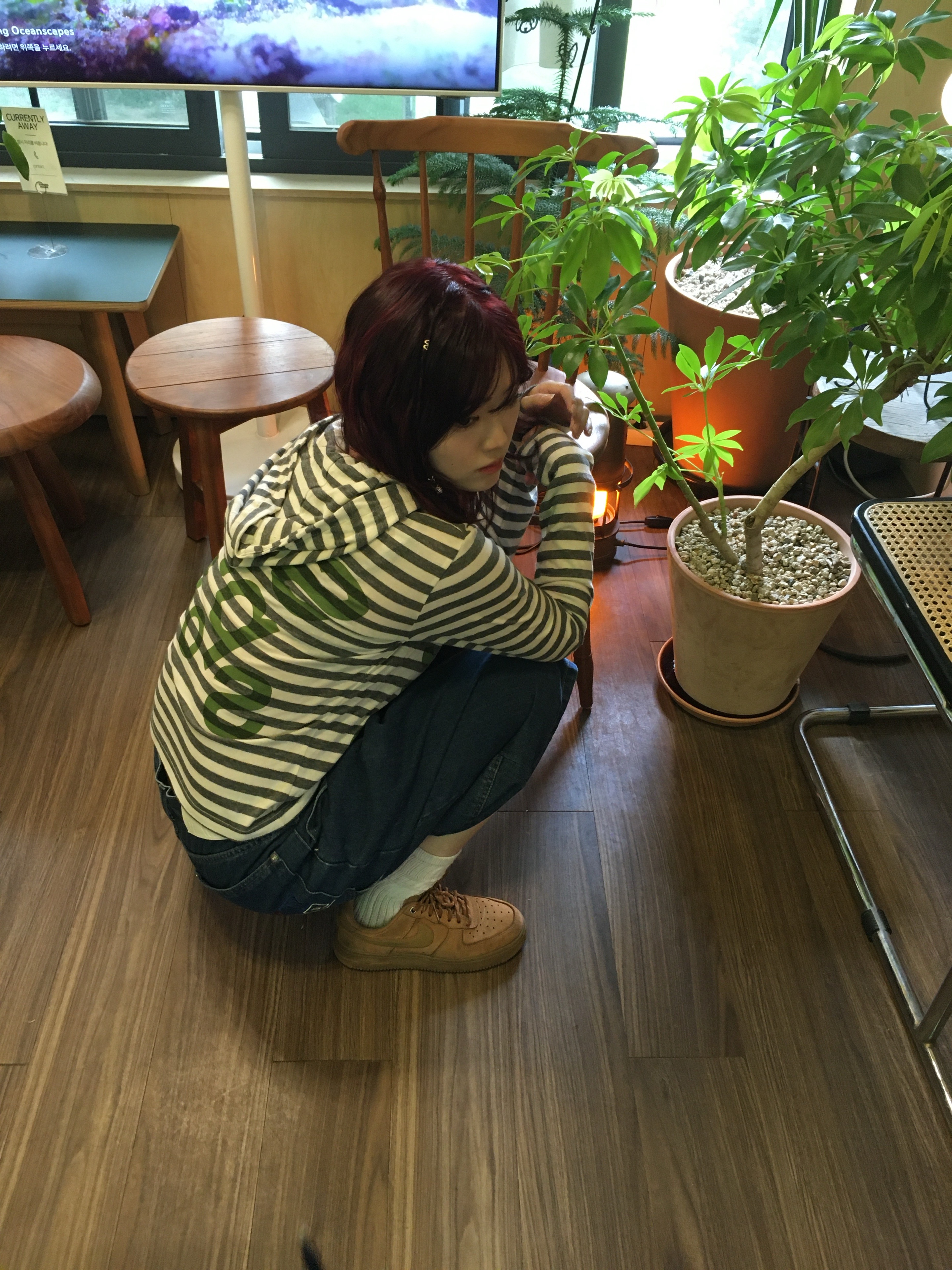 (W) Nike Air Force 1 '07 WB Flax Wheat, [KREAM 단독] Safarispot 1/2 Ticketing Stripe Border Hoodie Gray 착용 스타일 - 7