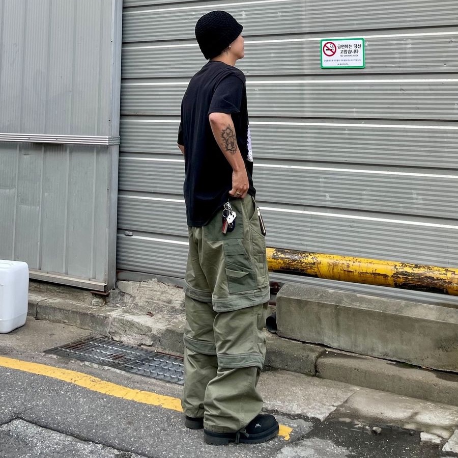 Farfromwhat Far Layered Work Pants Olive 착용 스타일 - 2