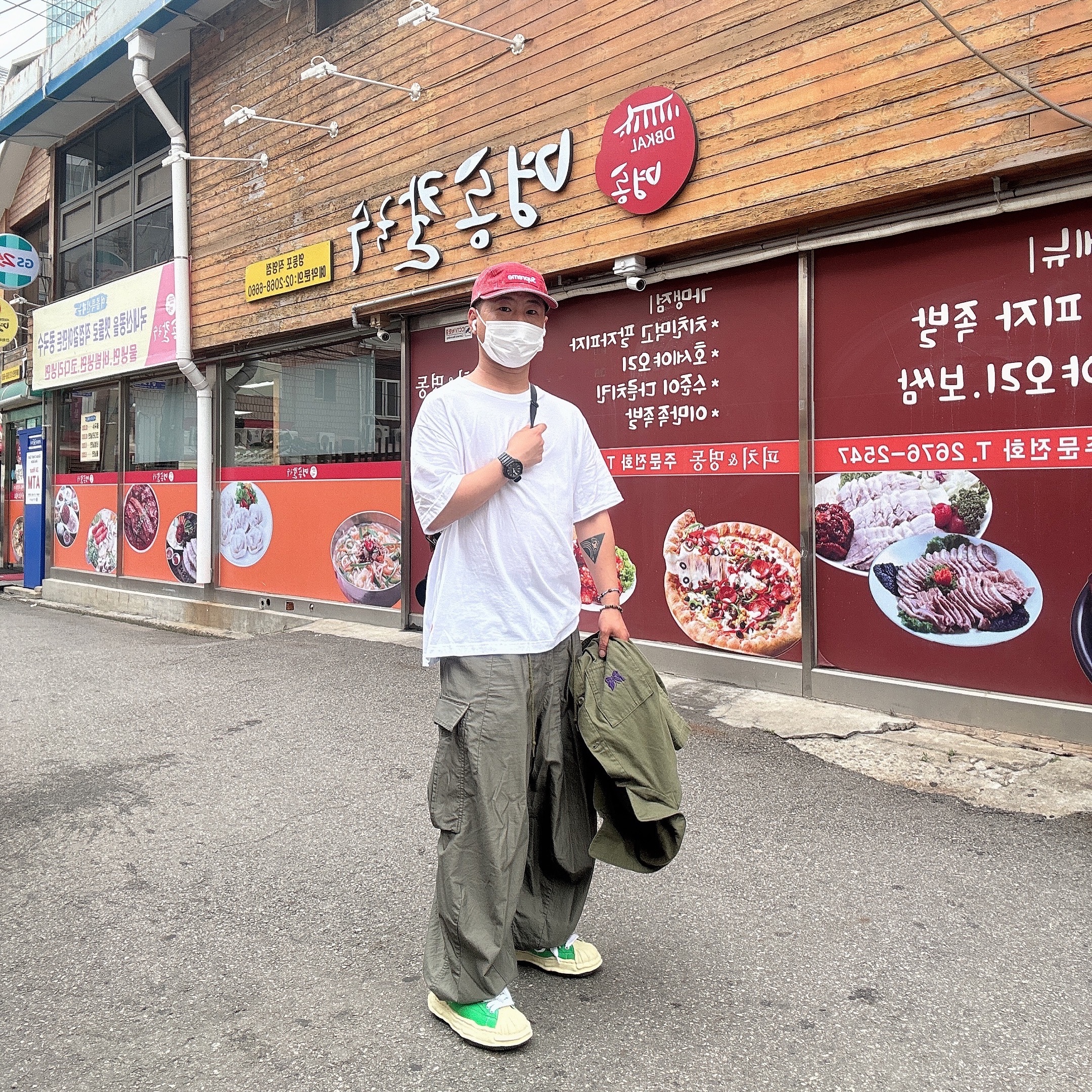 Maison Mihara Yasuhiro Blakey VL OG Sole Canvas Low-top Sneakers Green, Human Made T-Shirts White (3 Pack) 착용 스타일