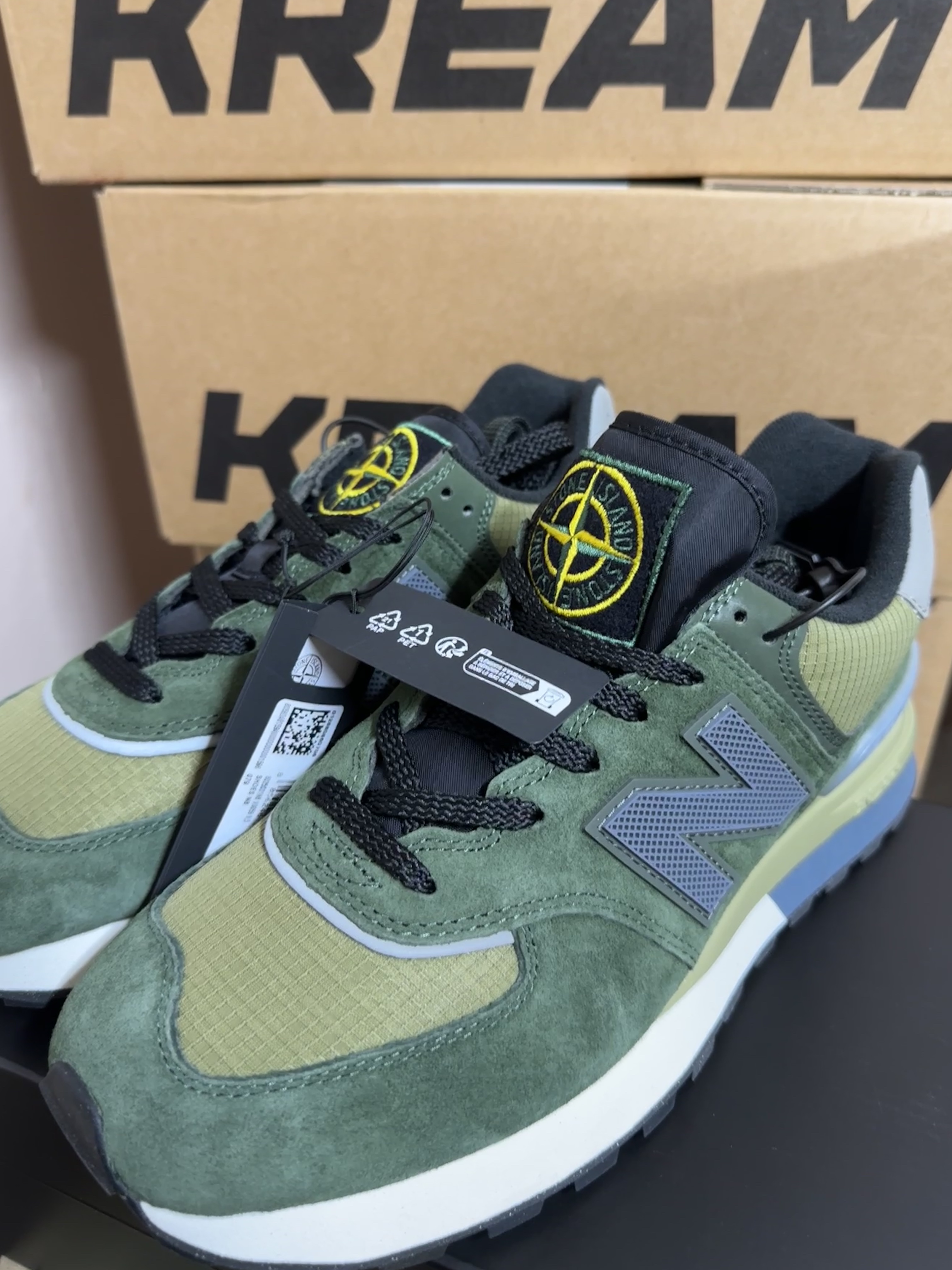 New Balance x Stone Island 574 Legacy Dark Green 착용 스타일
