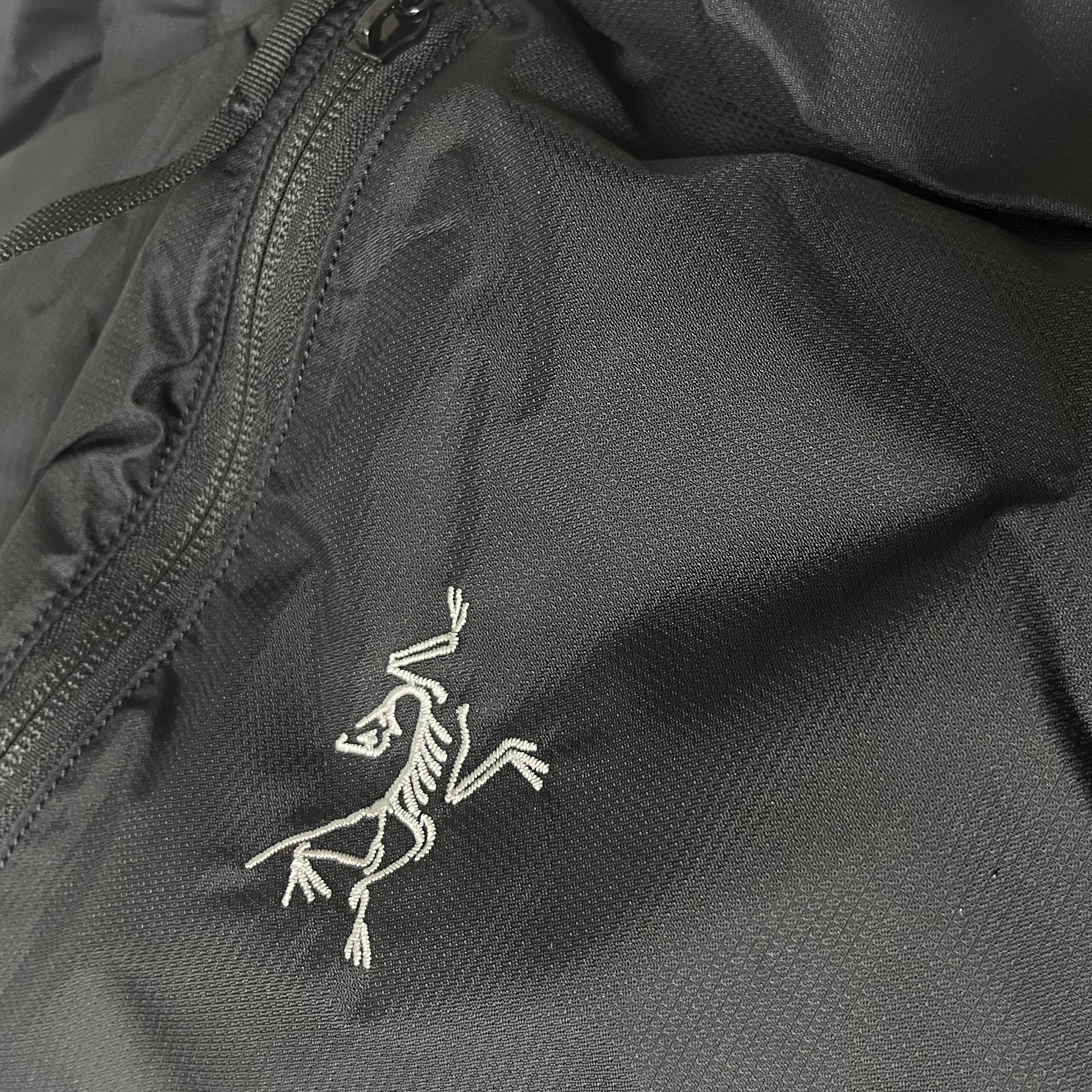 Arc'teryx Heliad 10 Backpack Black 착용 스타일