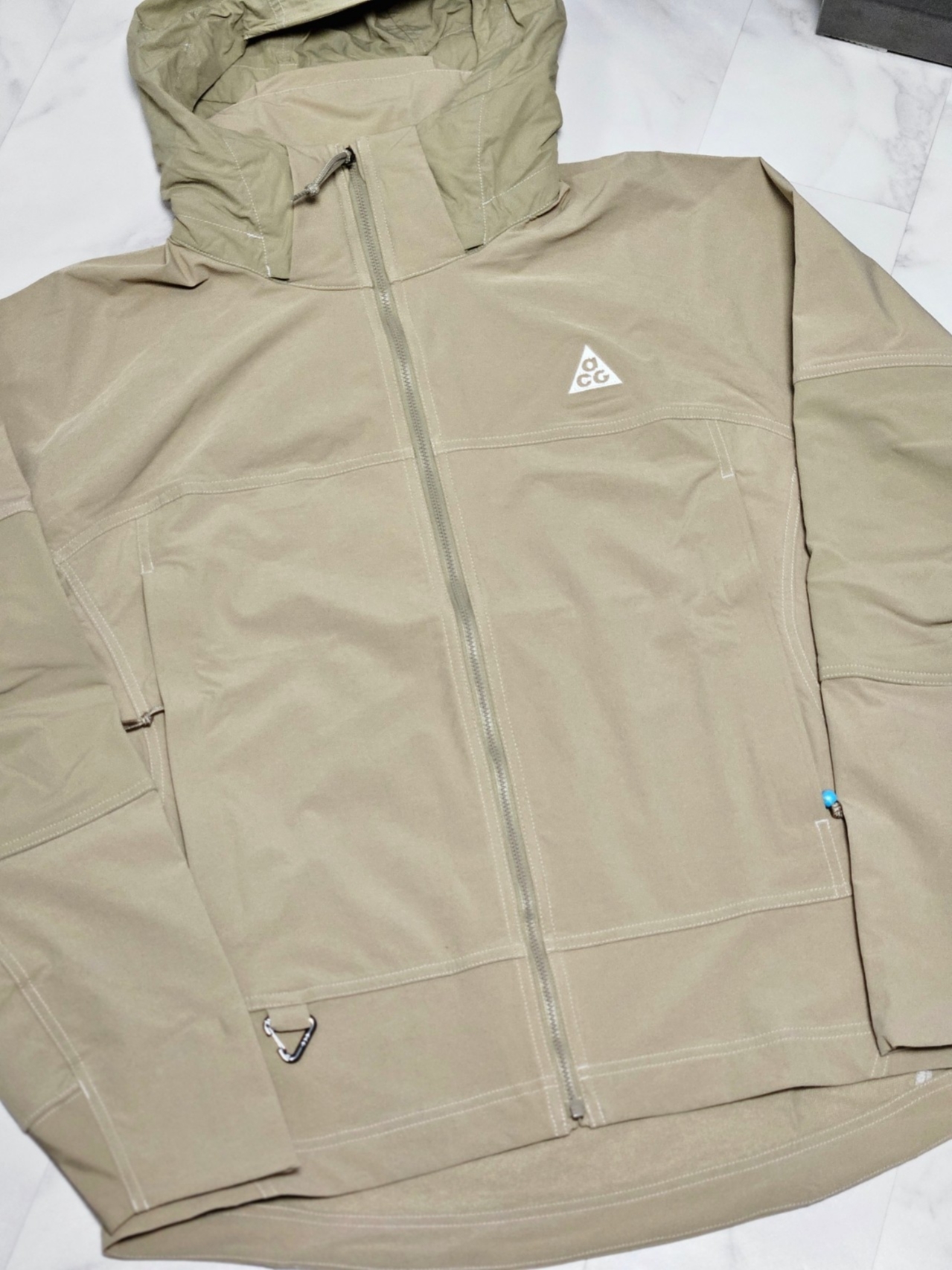 Nike ACG Sun Farer Jacket Khaki Summit White - Asia 착용 스타일 - 6