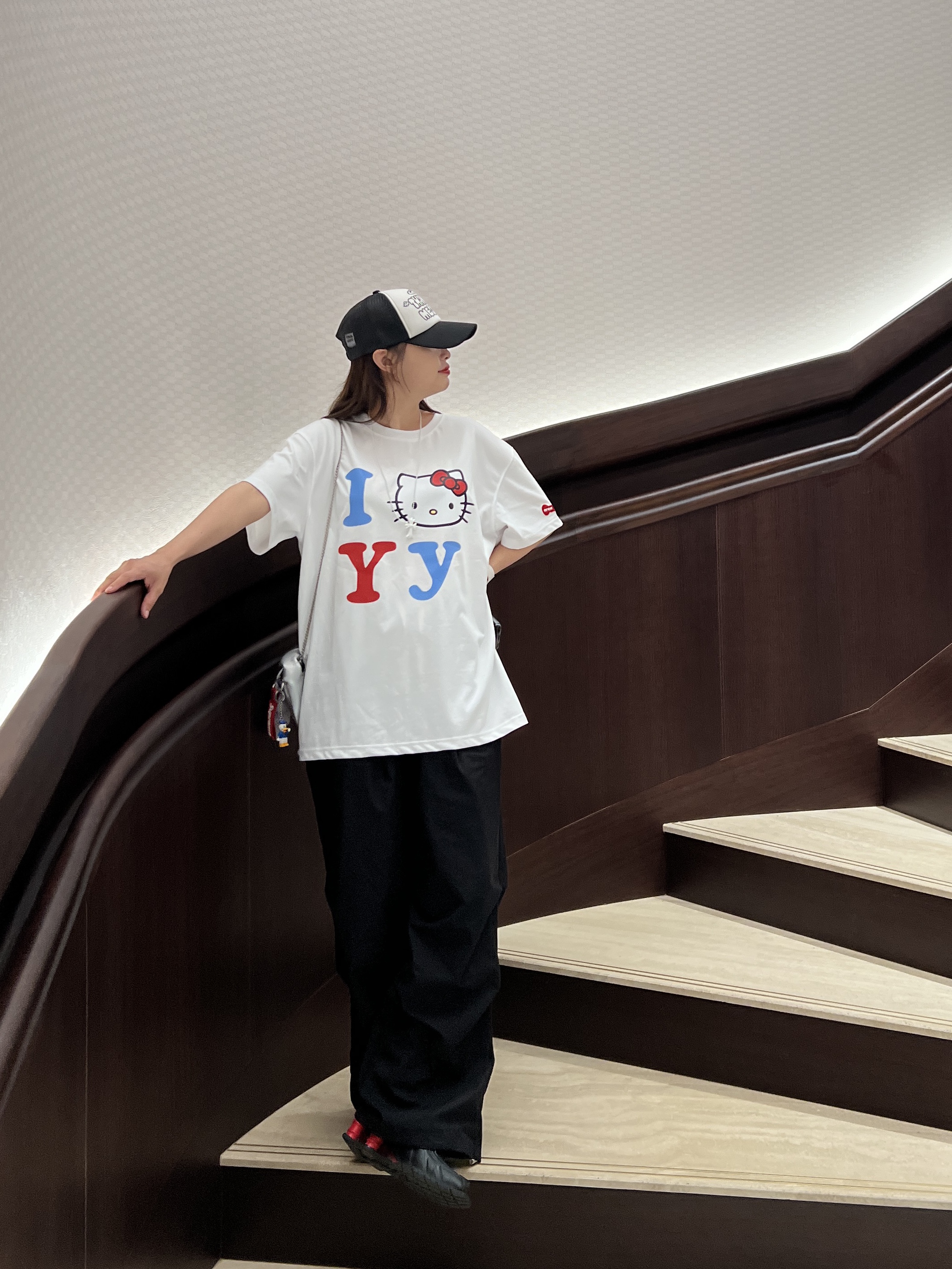 Open Yy x Hello Kitty T-Shirt White, Chrome Hearts Silichrome CH Cross Pendant White 2022/2023 착용 스타일 - 6