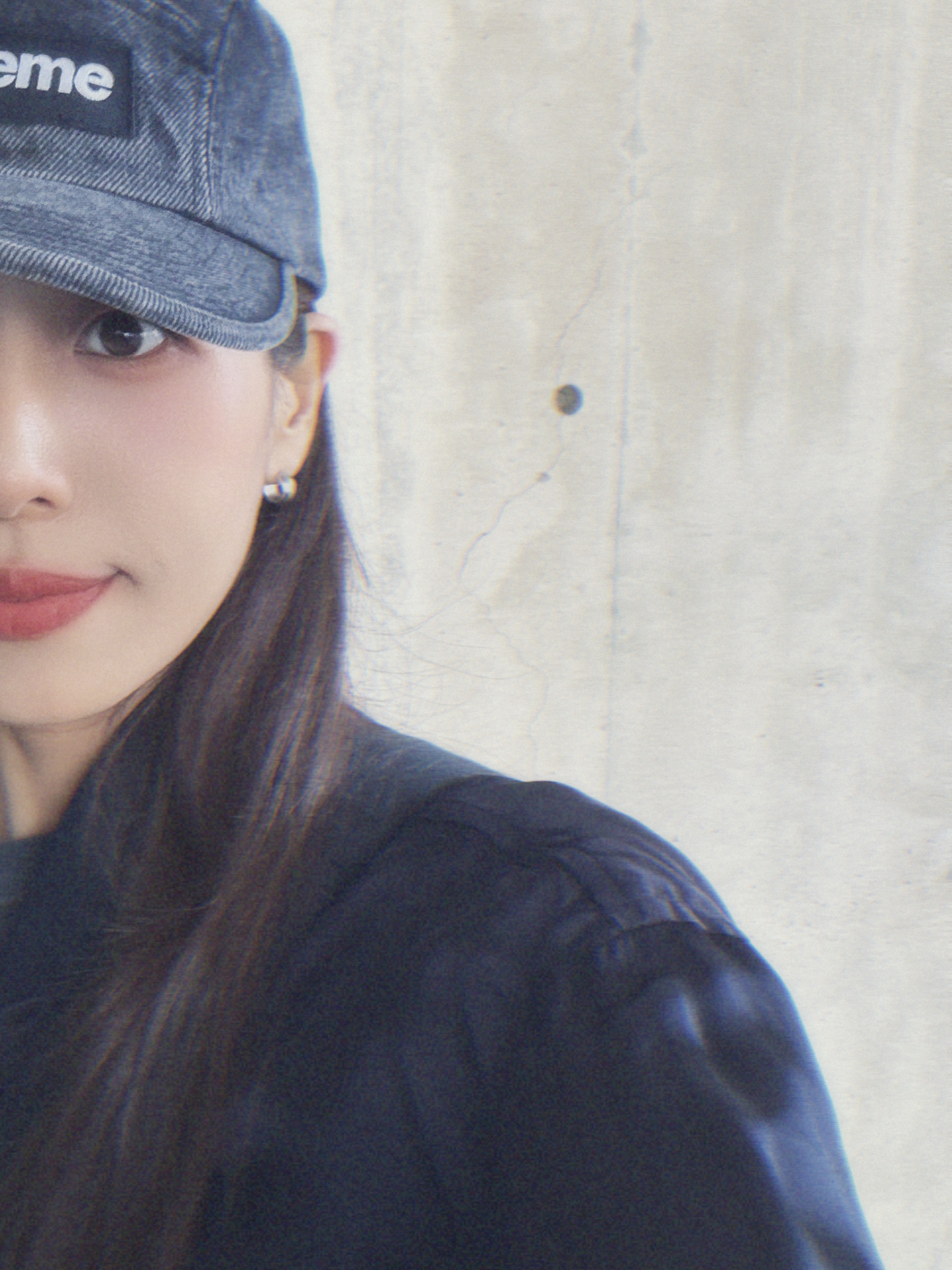 Supreme Denim Camp Cap Black - 24SS, Youhee Delli Keyring Black 착용 스타일 - 5