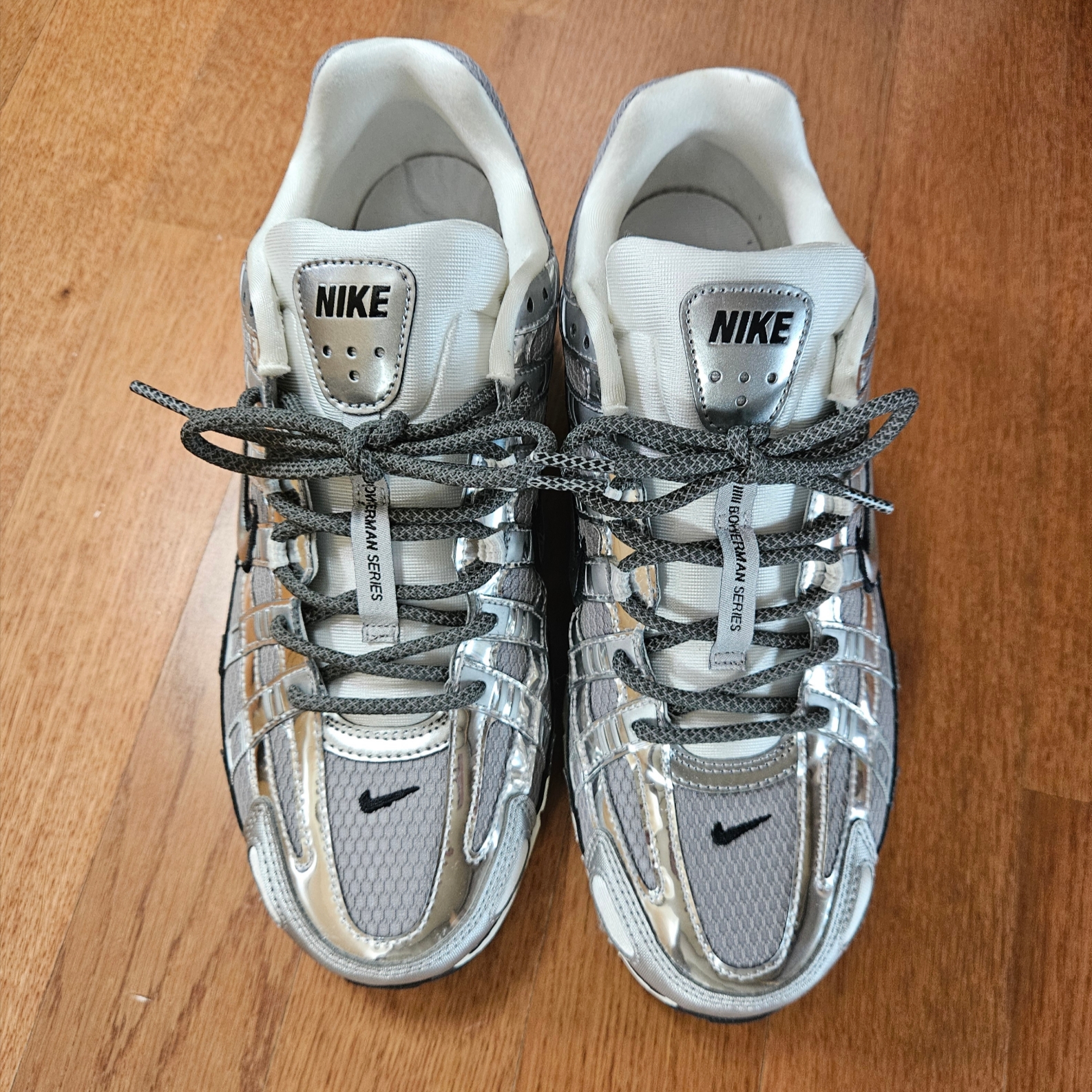 Nike P-6000 Metallic Silver 착용 스타일 - 2