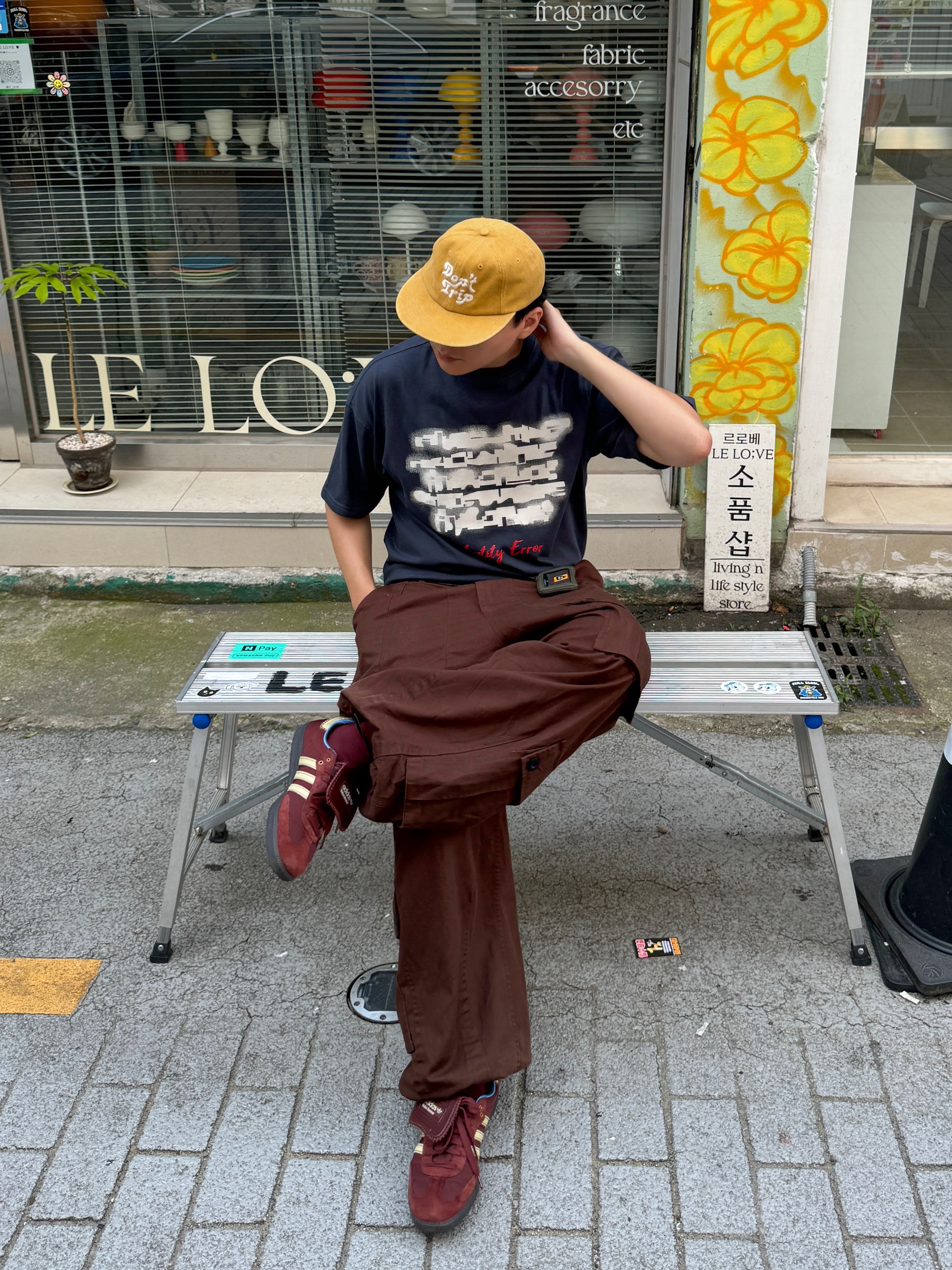 Free & Easy Don't Trip Washed Hat Mustard, Adidas x Wales Bonner Nylon Samba Fox Brown Sandy Beige 착용 스타일 - 2