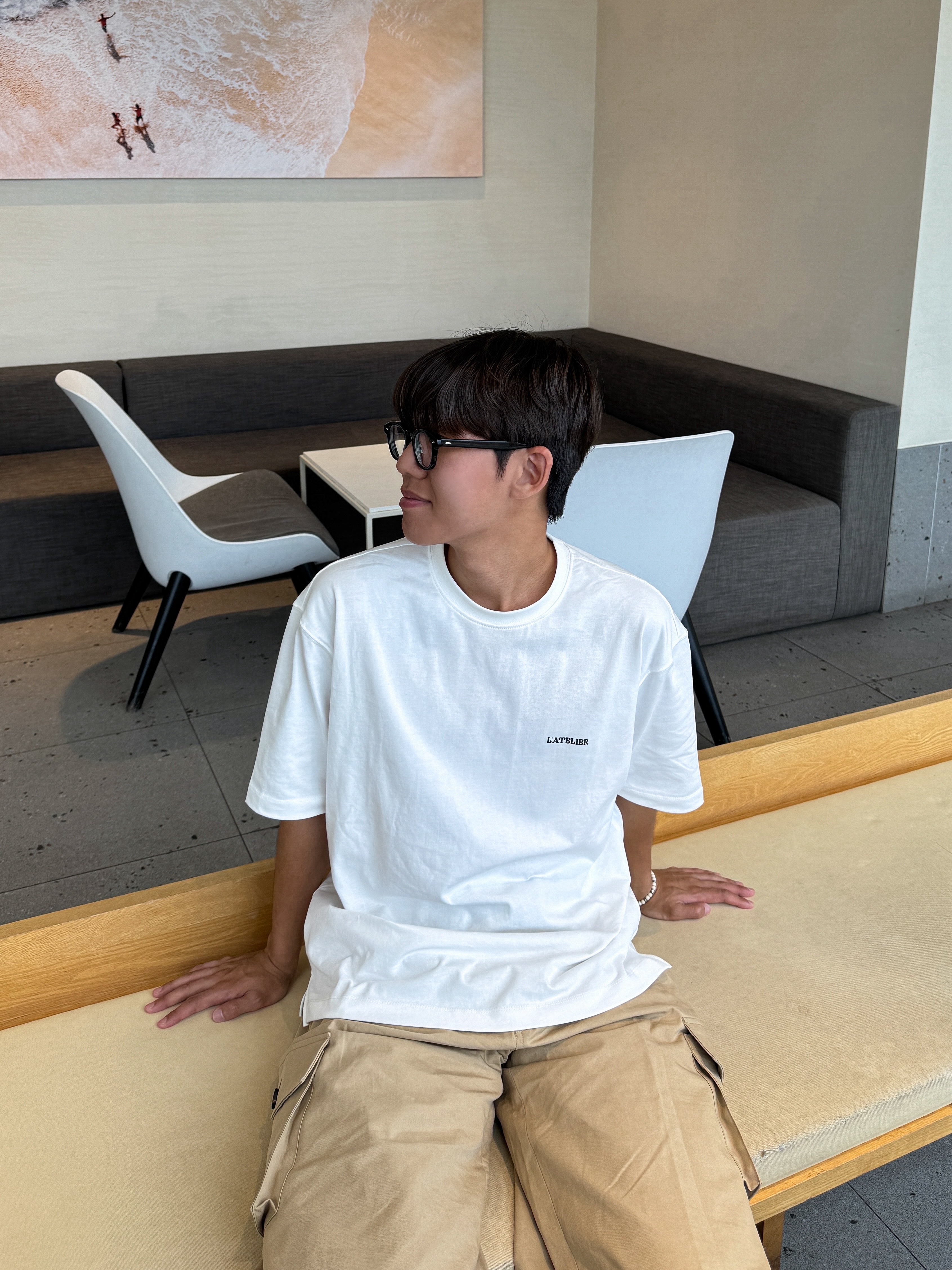 TNGT Semi-Over Fit Tiger Graphics Half T-Shirts Cream 착용 스타일 - 6