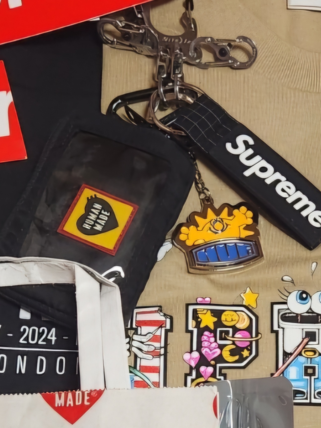 Human Made Military Card Case Black, Supreme Ripstop Keychain Black - 24SS 착용 스타일