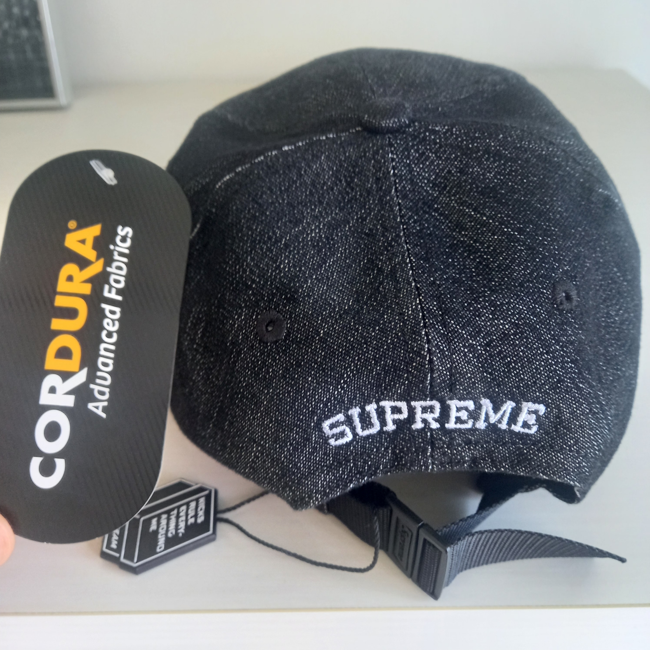 Supreme Cordura Denim Small Box 6-Panel Black - 24SS 착용 스타일 - 3