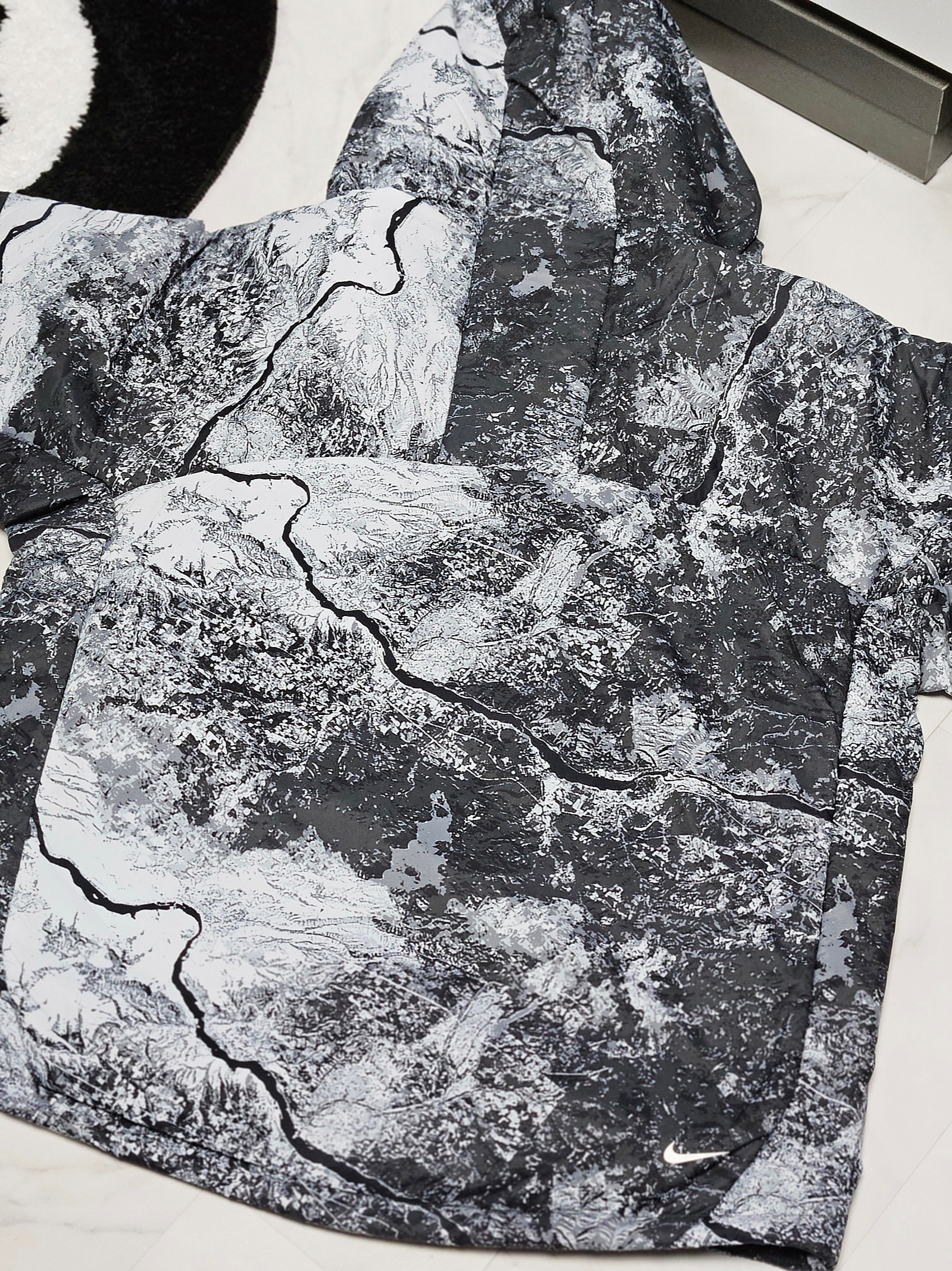 Nike ACG Therma-Fit ADV Rope De Dope Allover Print Jacket Anthracite 착용 스타일 - 3